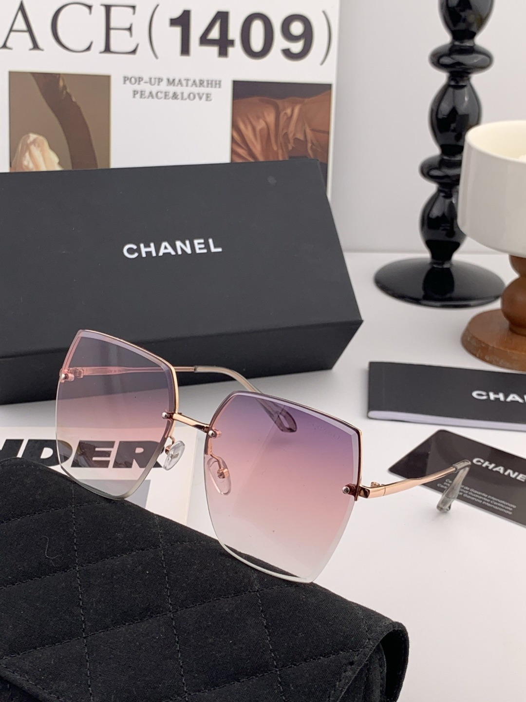 新品CHANEL 香奈儿太阳镜以独特魅力和前卫风格诠释春夏最新眼镜，质感超好佩带舒适 型号：CH2077