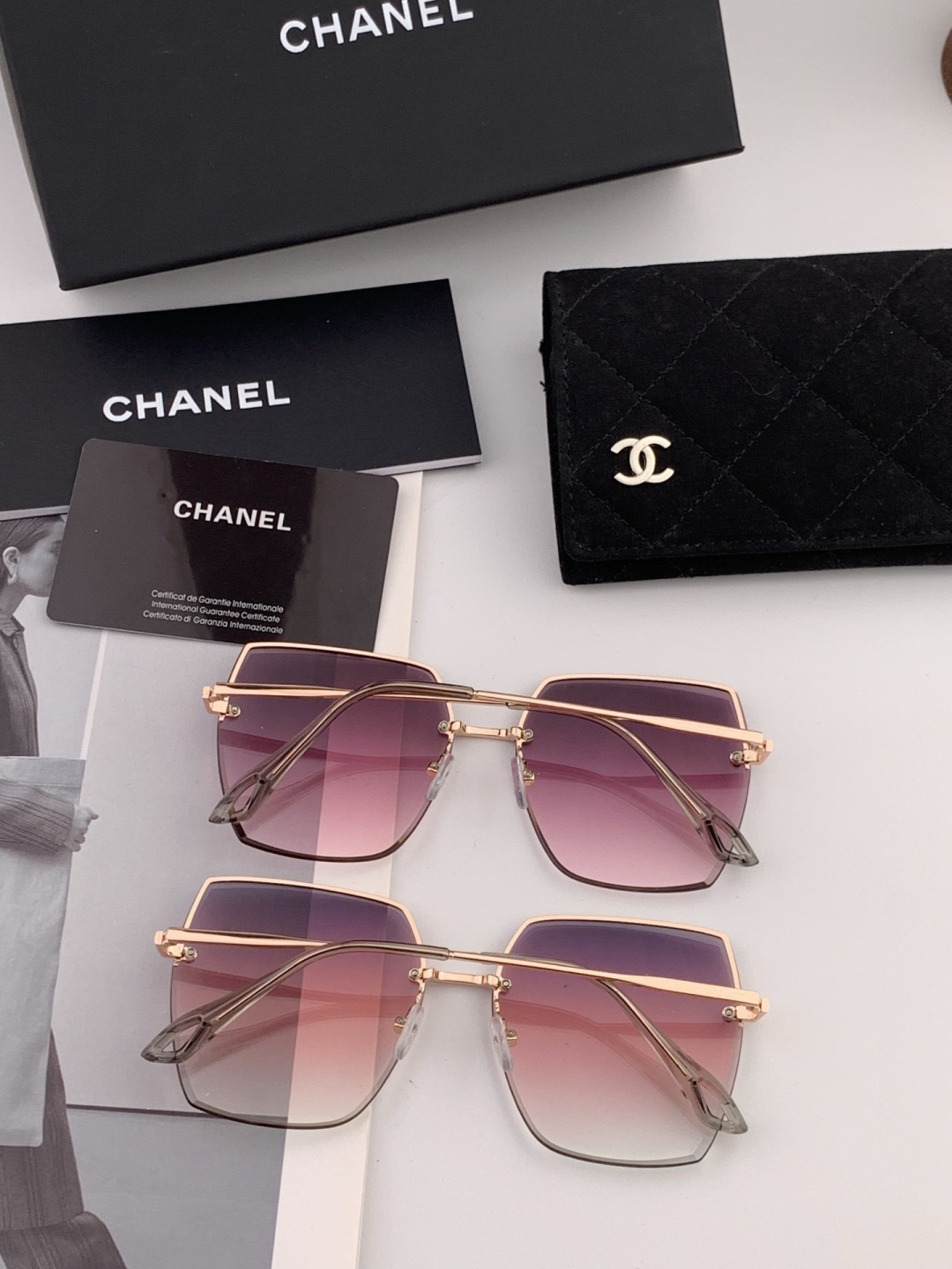 新品CHANEL 香奈儿太阳镜以独特魅力和前卫风格诠释春夏最新眼镜，质感超好佩带舒适 型号：CH2077