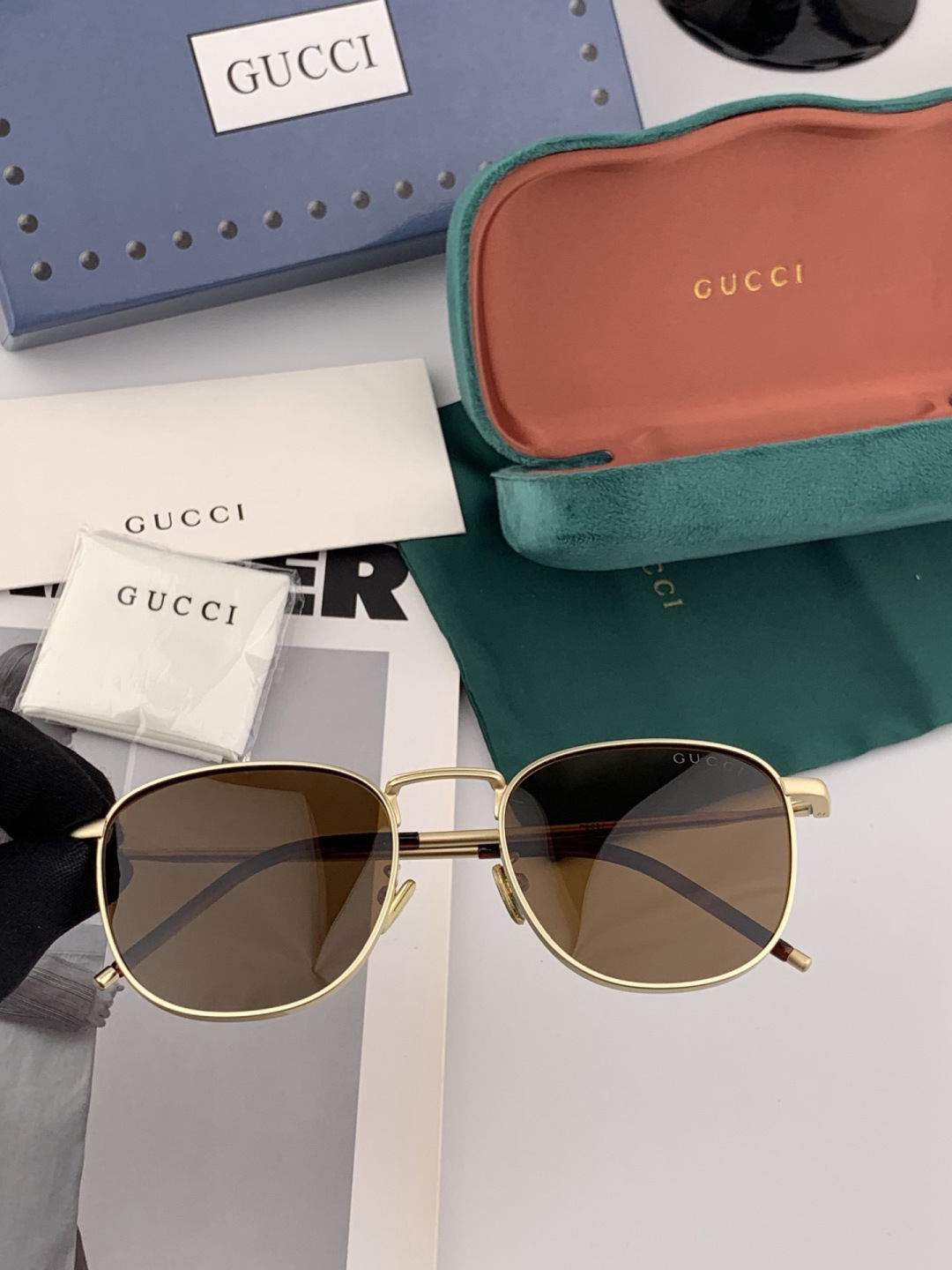Gucci 。 高品质男女款墨镜 👍 进口宝丽来偏光镜片 。 开车钓鱼都可 。百搭显瘦墨镜韩版男士飞行员
