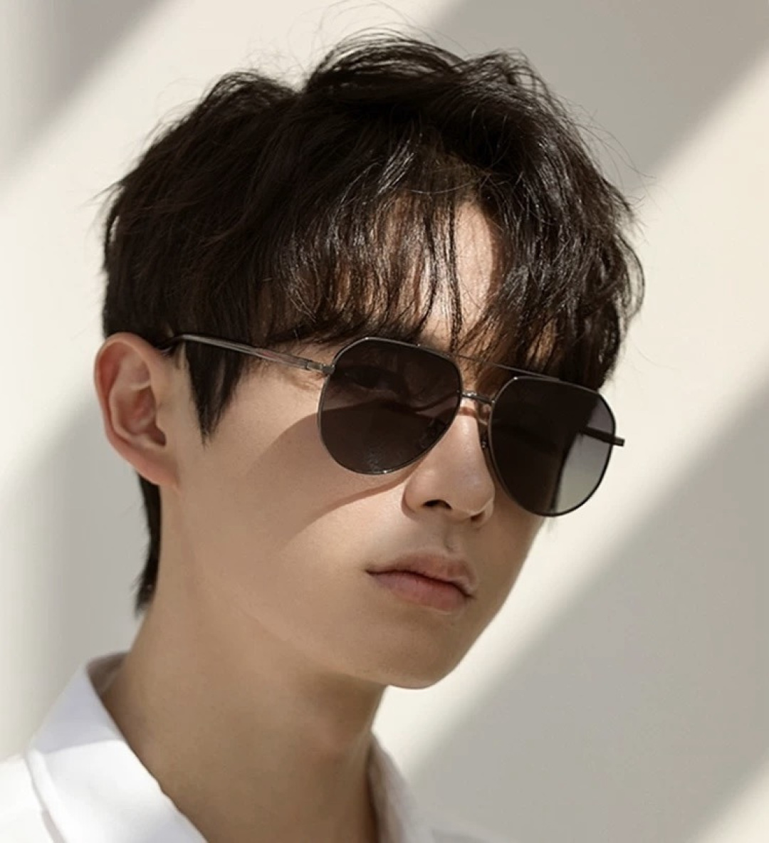 Gucci 。 高品质男女款墨镜 👍 进口宝丽来偏光镜片 。蛤蟆镜 开车钓鱼都可 。百搭显瘦墨镜韩版男士