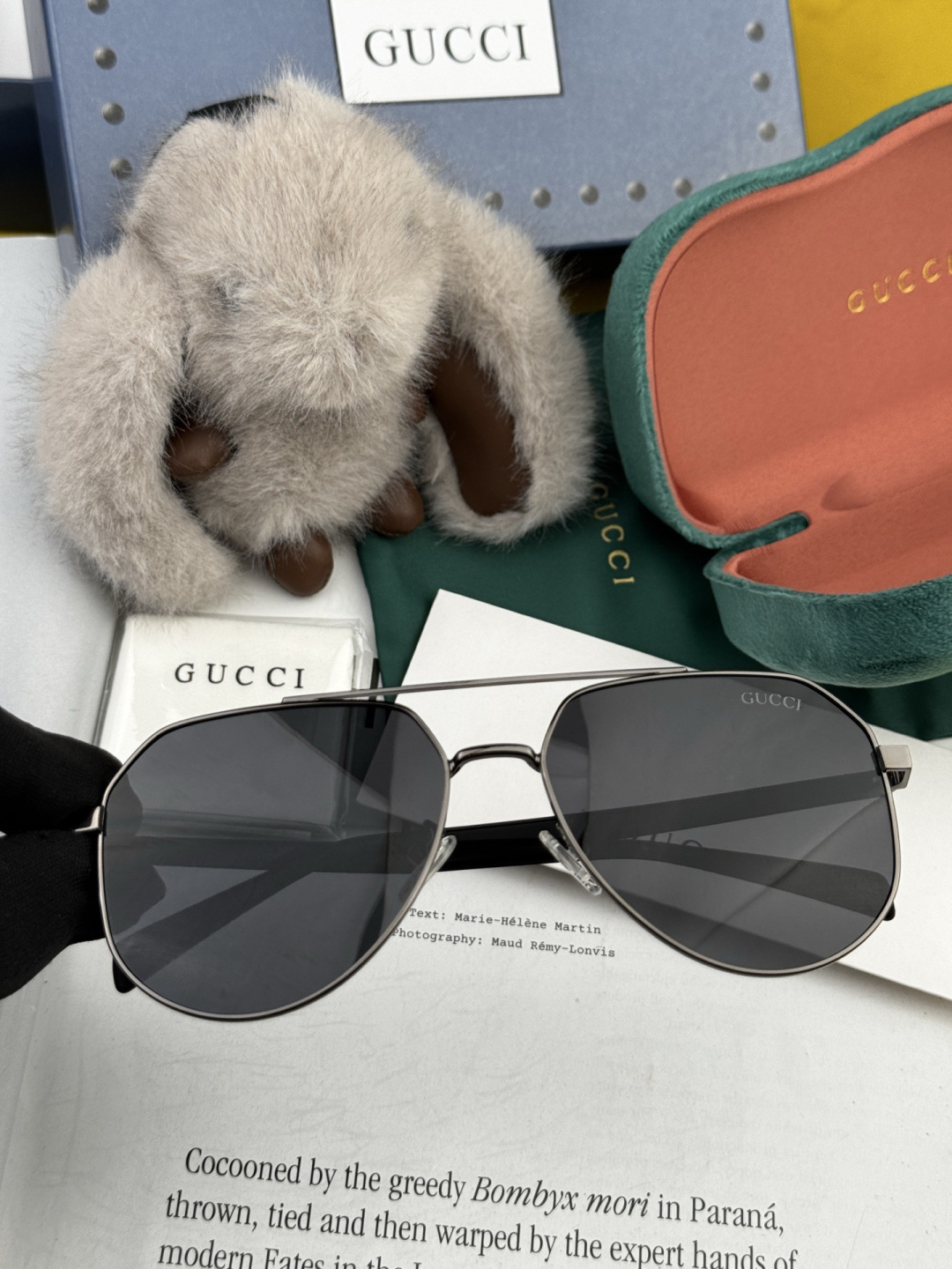 Gucci 。 高品质男女款墨镜 👍 进口宝丽来偏光镜片 。蛤蟆镜 开车钓鱼都可 。百搭显瘦墨镜韩版男士