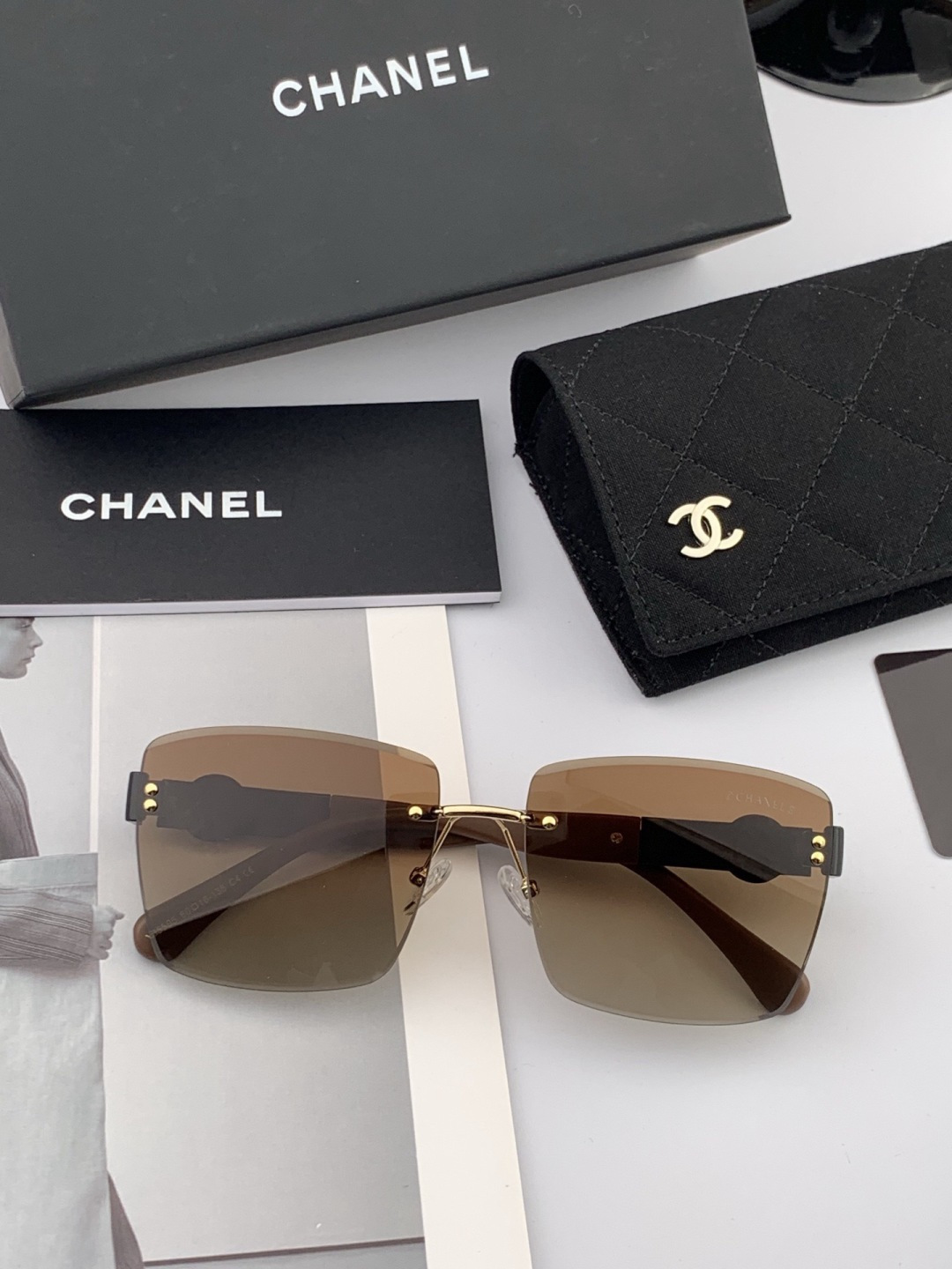 🔺 【香奈儿】开春新款 潮流爆款 时尚方框太阳镜 高品质 佩戴舒适 网红潮款墨镜 女士高清加厚偏光太阳镜