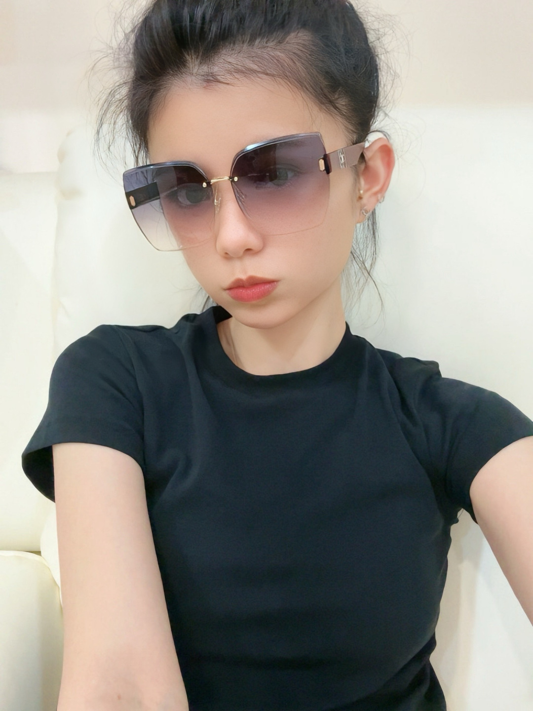 香奈儿 新款女士方框太阳眼镜 开车墨镜 新款金属无框太阳镜 时尚大方 舒适轻盈 精致奢华 超轻 型号：C