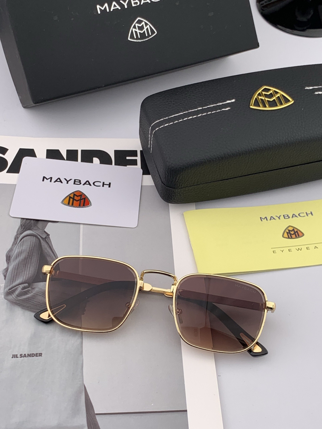 MAYBACH迈巴赫年度最牛硬货👍🏻 官网经典蛤蟆款 ❗️极力推荐款‼️选用定制进口板料双色拼腿 采用K