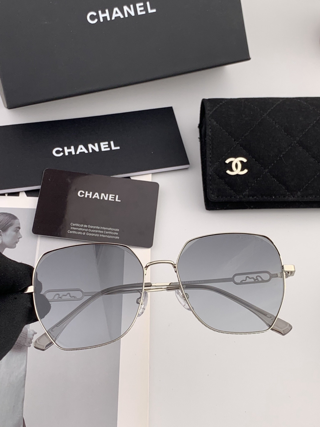 【CHANEL】香奈儿 新款尼龙偏光太眼镜，无框钻石 切边更有质感，大气女人范儿，大脸小脸都好看 ！型号