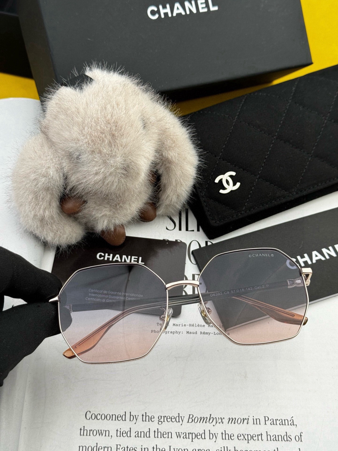 新品CHANEL 香奈儿太阳镜以独特魅力和前卫风格诠释春夏最新眼镜，质感超好佩带舒适 型号：CH3639