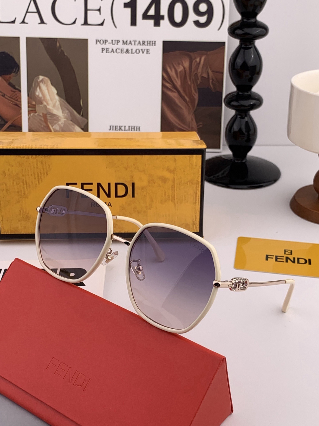 🔺 【芬迪】开春新款 潮流爆款 时尚方框偏光太阳镜 高品质 佩戴舒适 网红潮款墨镜 女士高清偏光太阳镜🕶