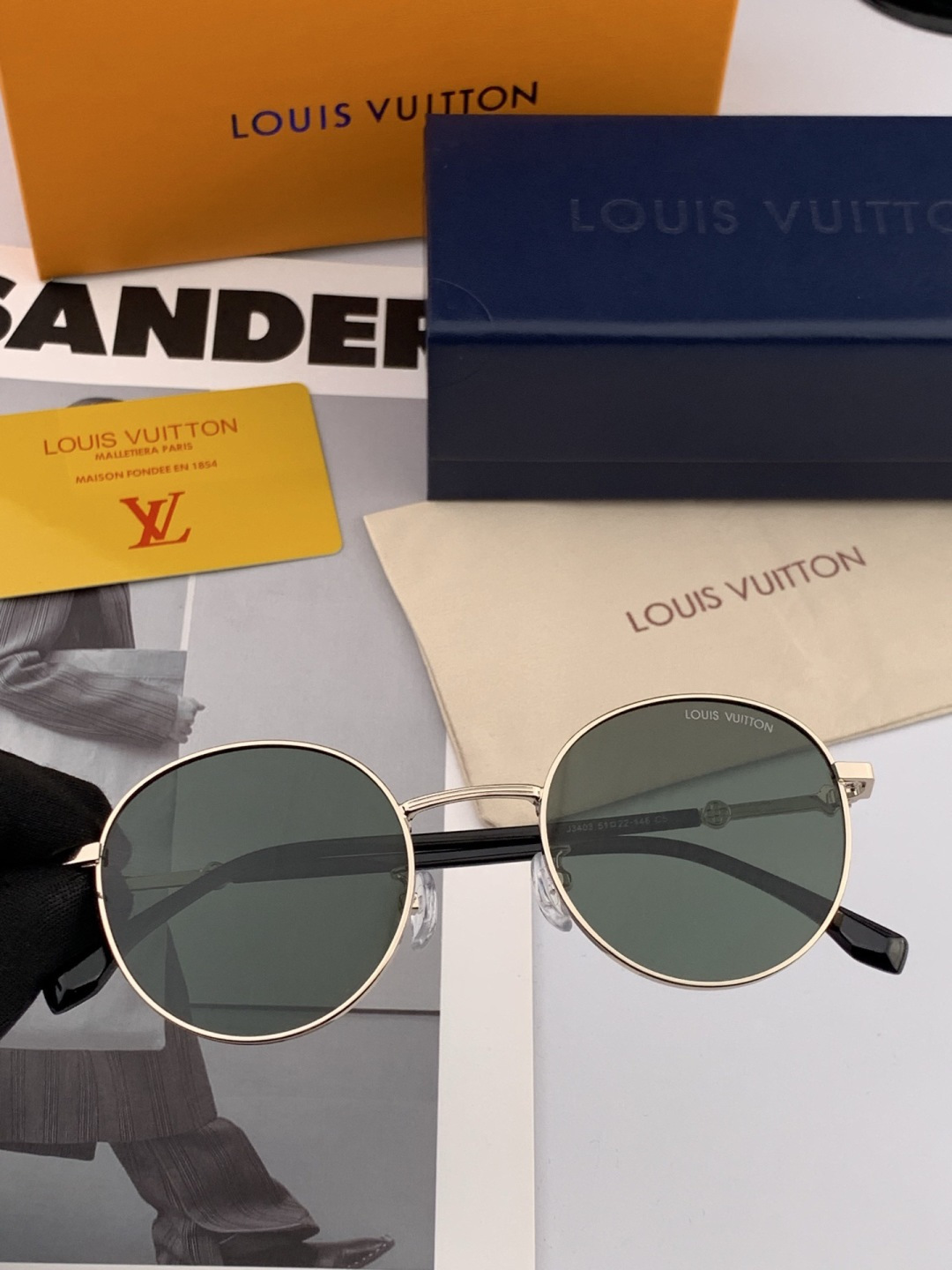 Lv 🔥 高品质男女款墨镜 👍 进口宝丽来偏光镜片 🔥蛤蟆镜 开车钓鱼都可 🔥百搭显瘦墨镜韩版男士飞行员