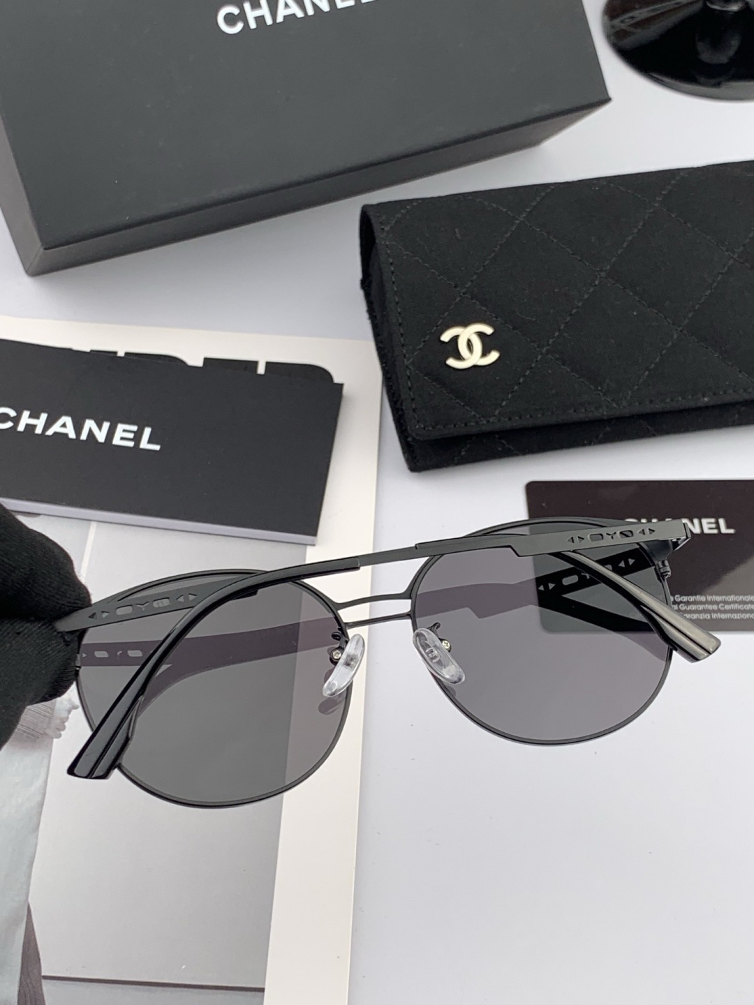 🔺 【香奈儿】开春新款 潮流爆款 时尚圆框太阳镜 高品质 佩戴舒适 网红潮款墨镜 女士高清太阳镜🕶️ 🎉