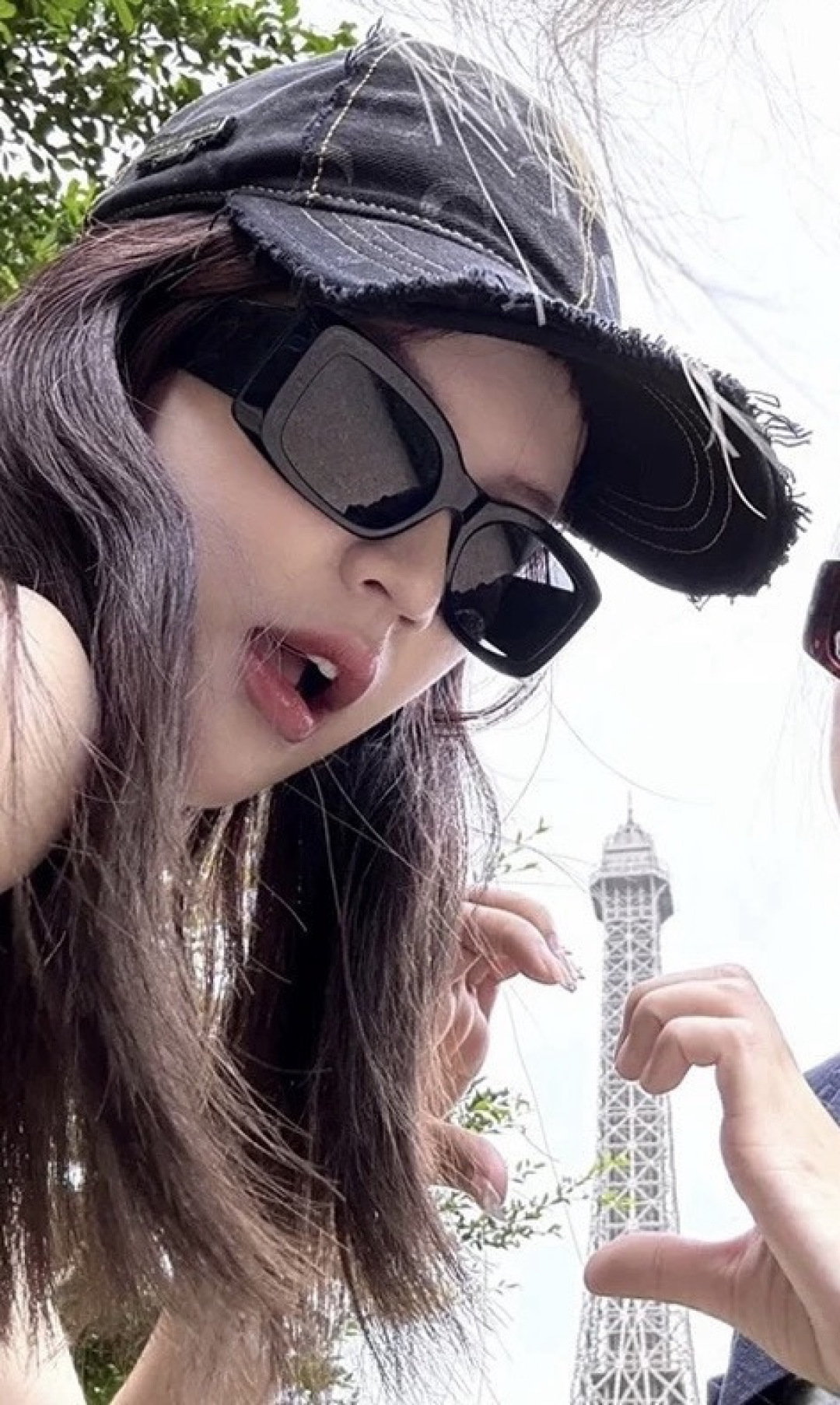 🔺 【GUCCI】开春新款 潮流爆款 时尚方框偏光太阳镜 高品质 佩戴舒适 网红潮款墨镜 女士高清尼龙偏