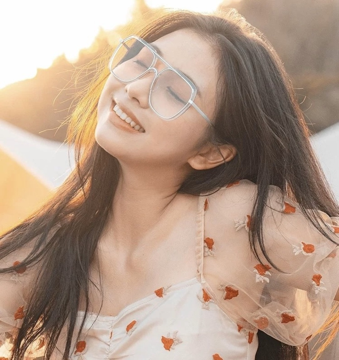 GUCC* 2026 新款男女情侣款太阳iP电镀永不褪色 卖点：超轻超有弹性整幅眼镜片：高清尼龙偏光镜片