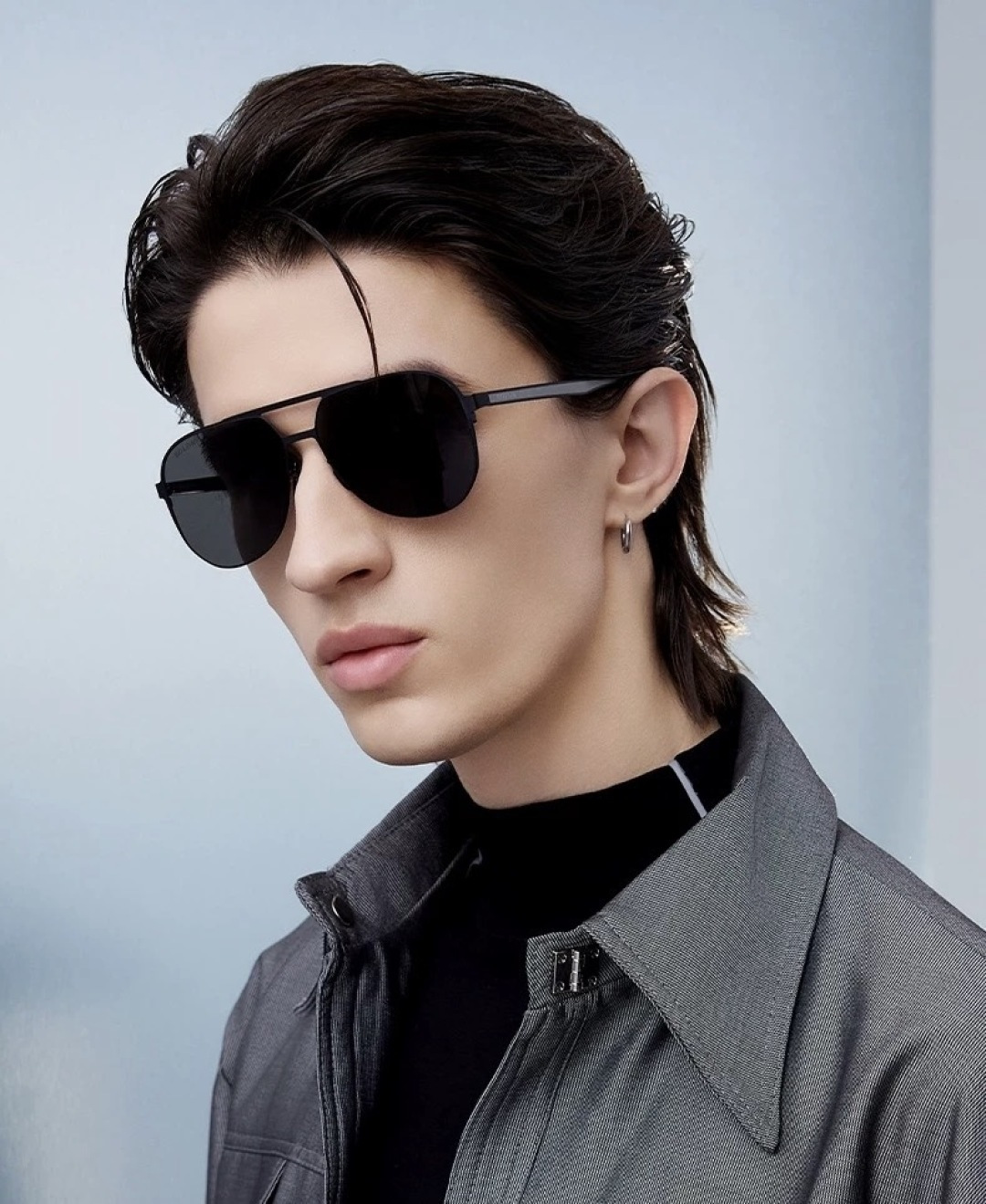 LV 男款炫彩飞行员偏光太阳镜 ❤️材质：高清尼龙加厚卡槽高清偏光镜片 🌹无边框镜架💕颜👍型号：L522