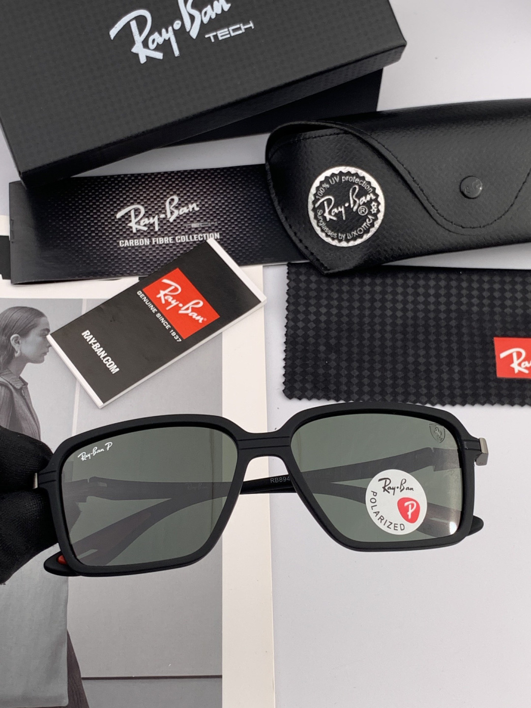 官方同步 品牌:雷朋经典男女士玻璃太阳镜 材质：美国宝丽来高清防爆钢化玻璃镜片 型号：RB3894