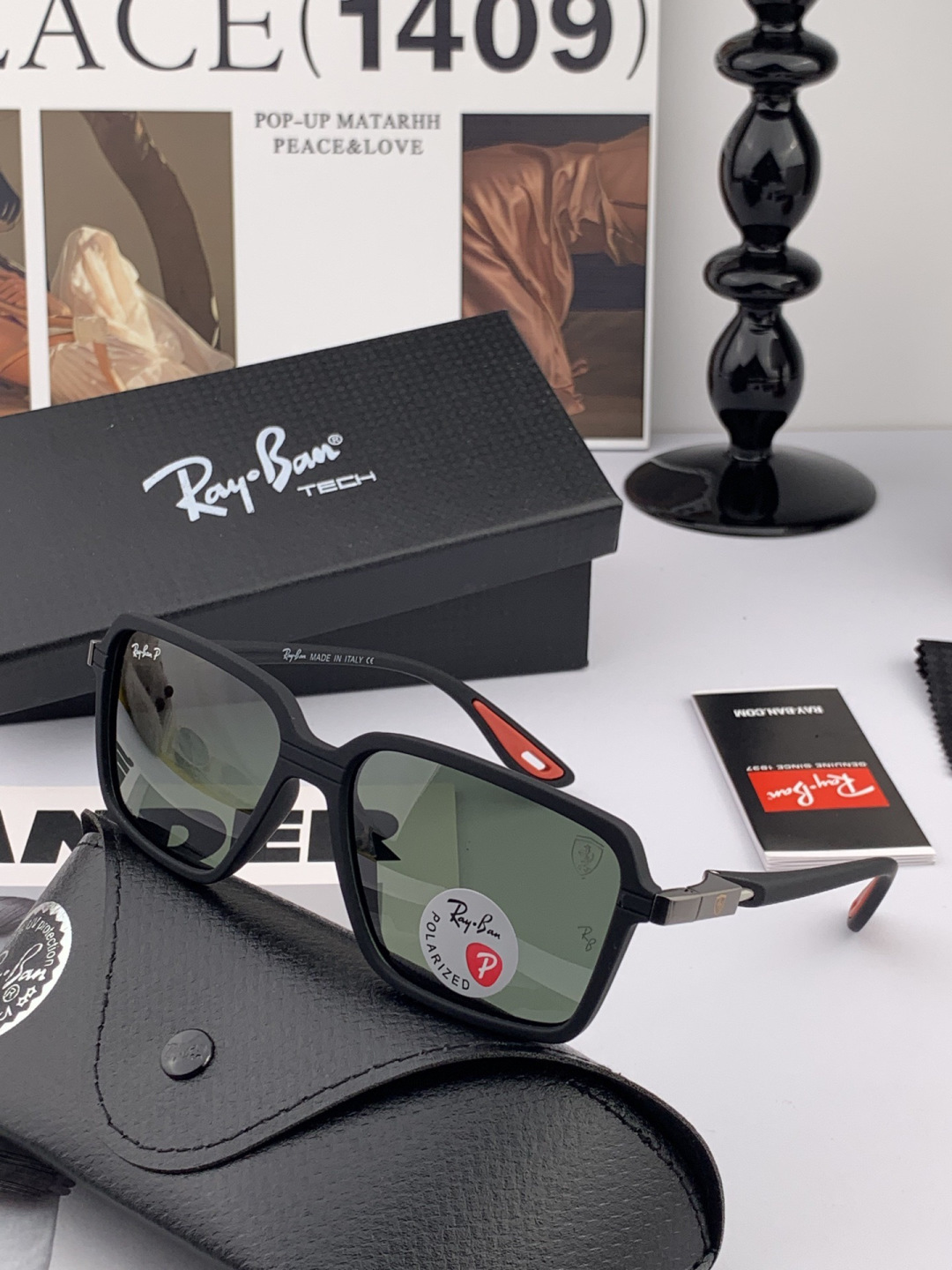 官方同步 品牌:雷朋经典男女士玻璃太阳镜 材质：美国宝丽来高清防爆钢化玻璃镜片 型号：RB3894