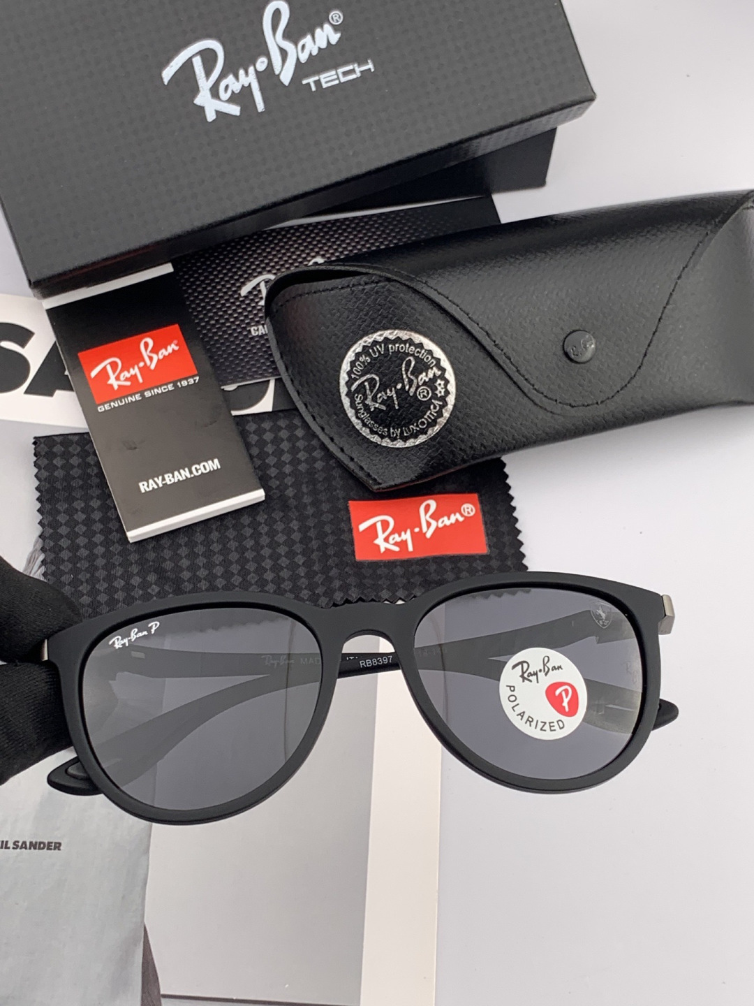 官方同步 品牌:雷朋经典男女士玻璃太阳镜 材质：美国宝丽来高清防爆钢化玻璃镜片 型号：RB7839