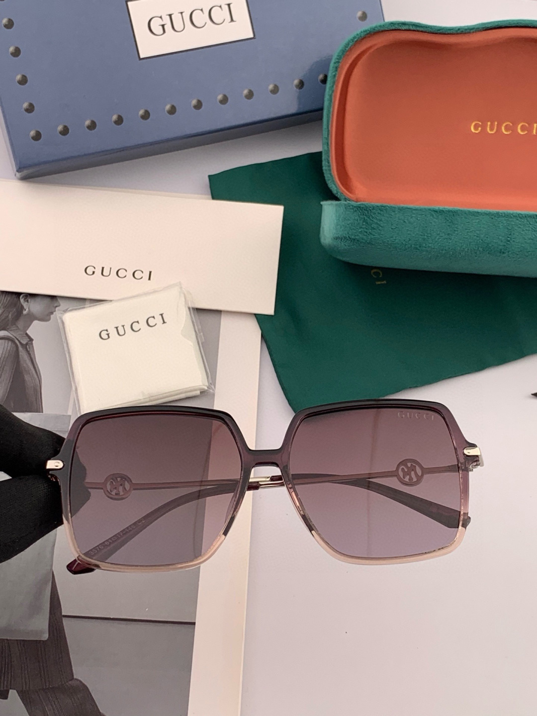 GUCCI 开春新款太阳镜 各路网红纷纷带起气场满分‼️ 俏皮甜美.上脸效果更佳.金属质感超好 型号：G