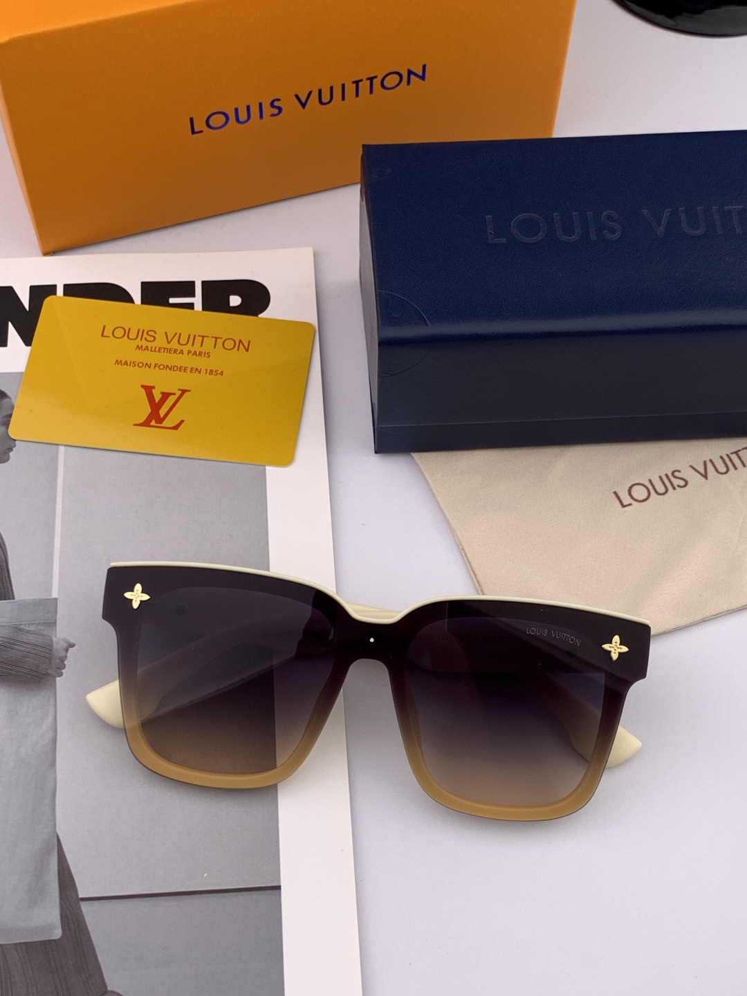 LV 开春新款 潮流爆款 时尚方框太阳镜 高品质 佩戴舒适 网红潮款墨镜 型号L6303