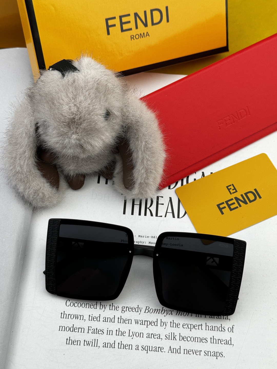 🔺 【芬迪】开春新款 潮流爆款 时尚方框偏光太阳镜 高品质 佩戴舒适 网红潮款墨镜 女士高清偏光太阳镜🕶