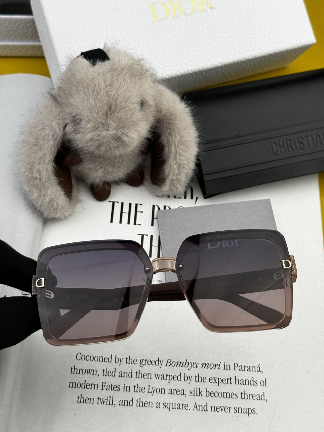 🔺 【DIOR-迪奥】开春新款 潮流爆款 时尚方框偏光太阳镜 高品质 佩戴舒适 网红潮款墨镜 女士高清加