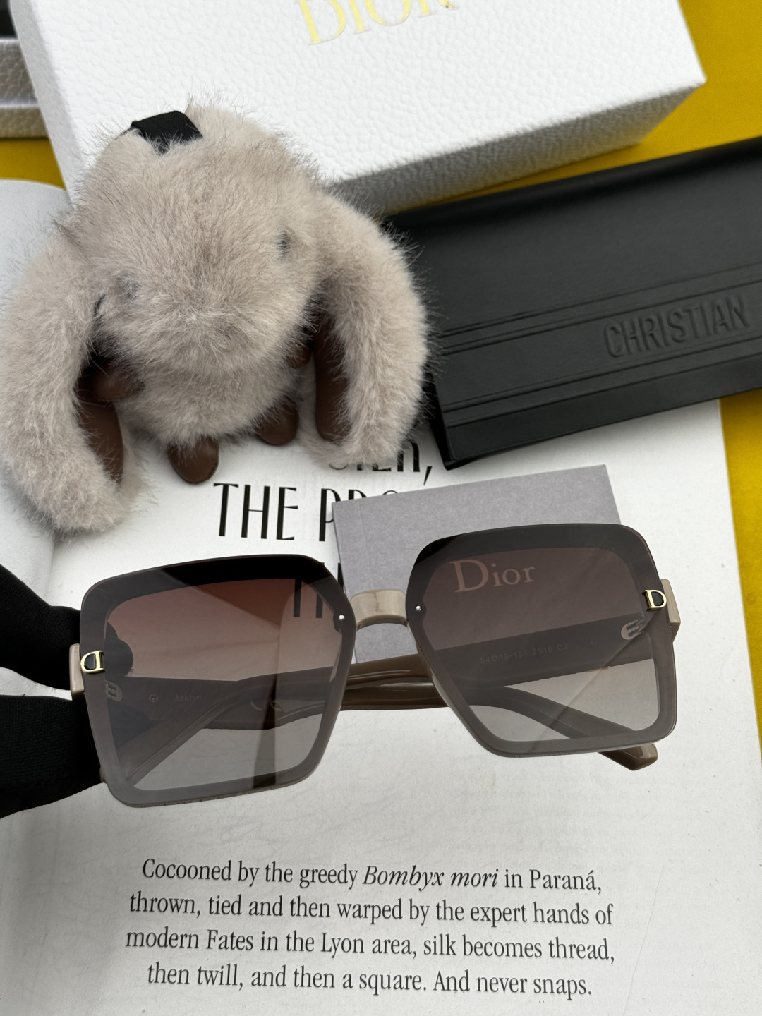 🔺 【DIOR-迪奥】开春新款 潮流爆款 时尚方框偏光太阳镜 高品质 佩戴舒适 网红潮款墨镜 女士高清加