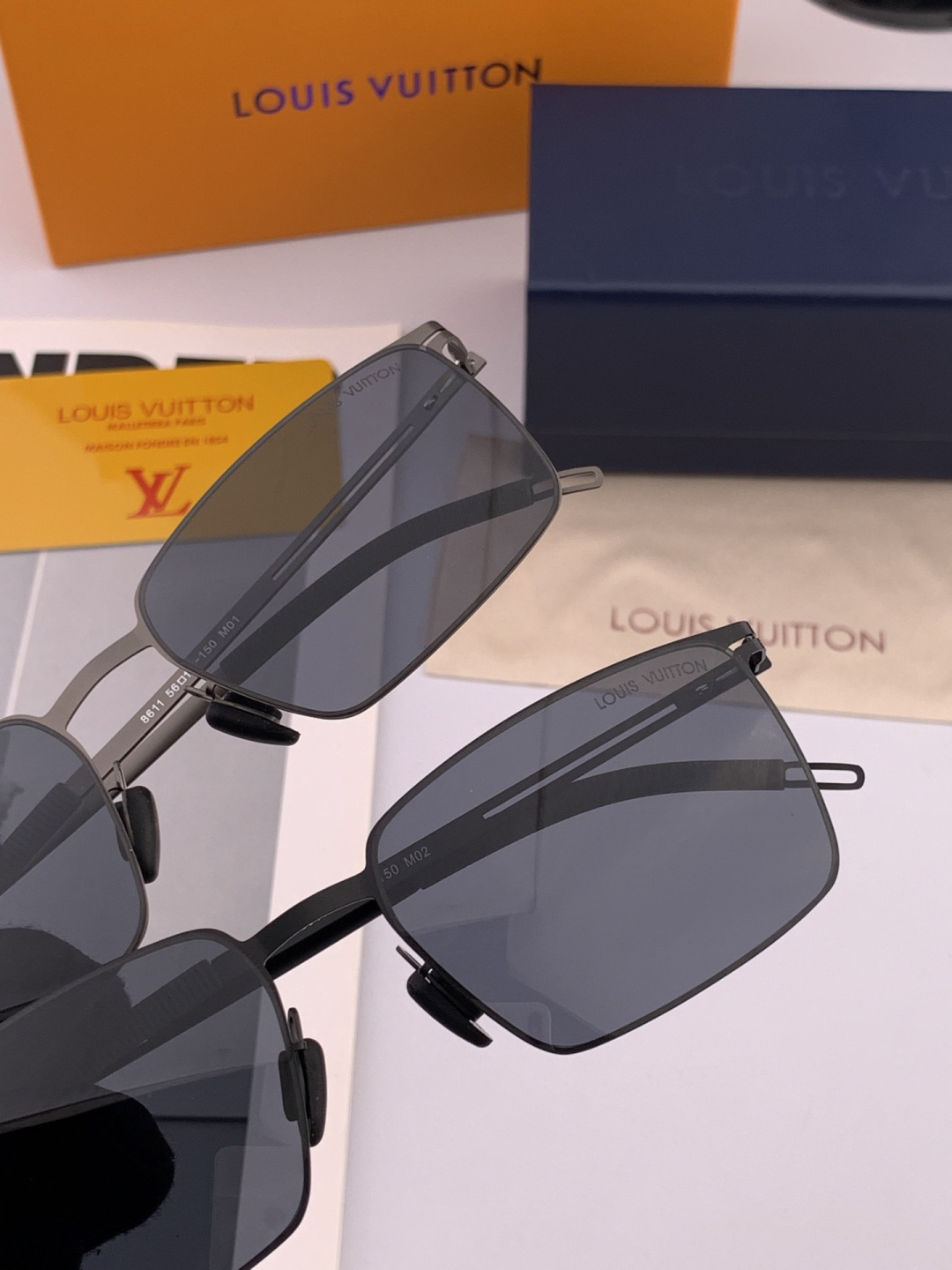 GUCCI 男款炫彩飞行员偏光太阳镜 ❤️材质：高清尼龙加厚卡槽高清偏光镜片 🌹无边框镜架💕颜👍型号：G