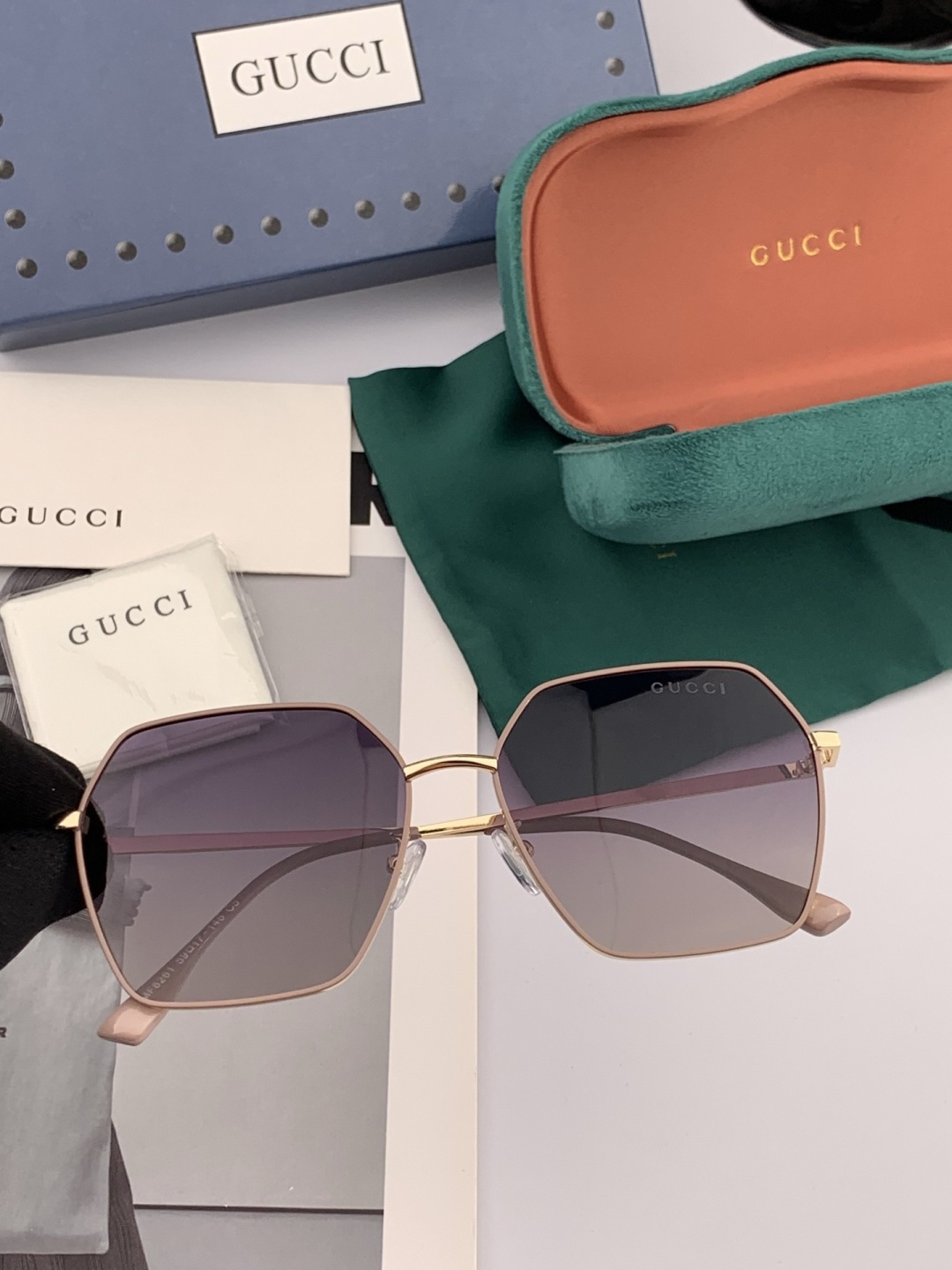 🔺 Gucci 🔻官方新款 众多明星同款[色]‼️‼️新款大框偏光墨镜 🌈🌈宝丽来超清加厚太阳镜🔝🔝型号