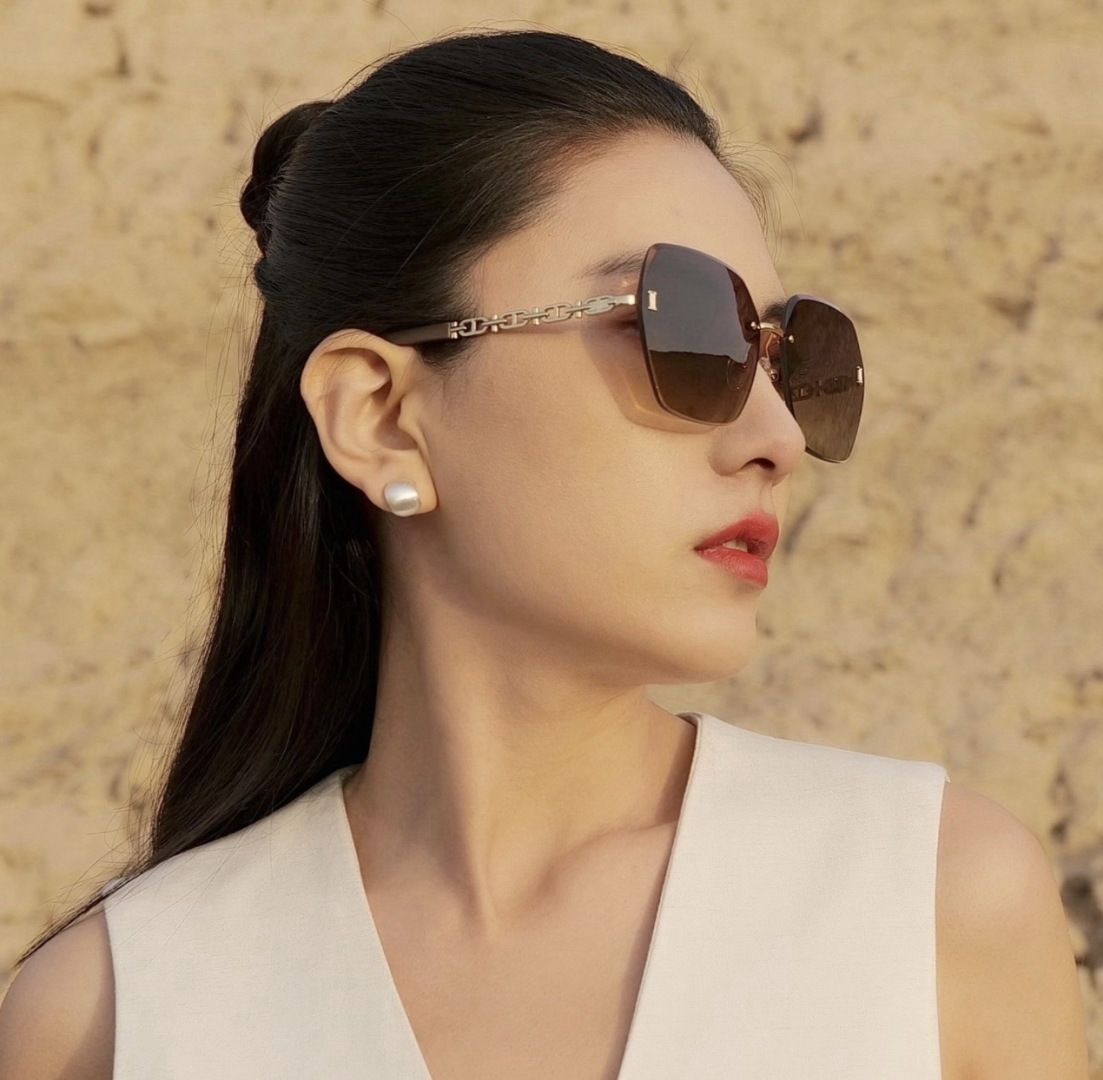 🔺 【香奈儿】开春新款 潮流爆款 时尚方框太阳镜 高品质 佩戴舒适 网红潮款墨镜 女士高清太阳镜🕶️ 🎉