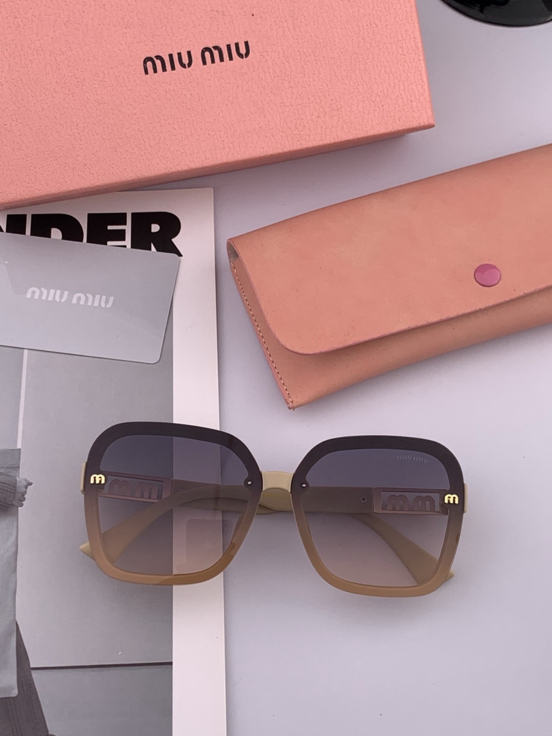MIUMIU/缪缪🖇🖇开春新款🌟闪耀新款璀璨登台 ❤❤太阳镜潮品 精致个性设计简约时尚 专柜品质值得拥有