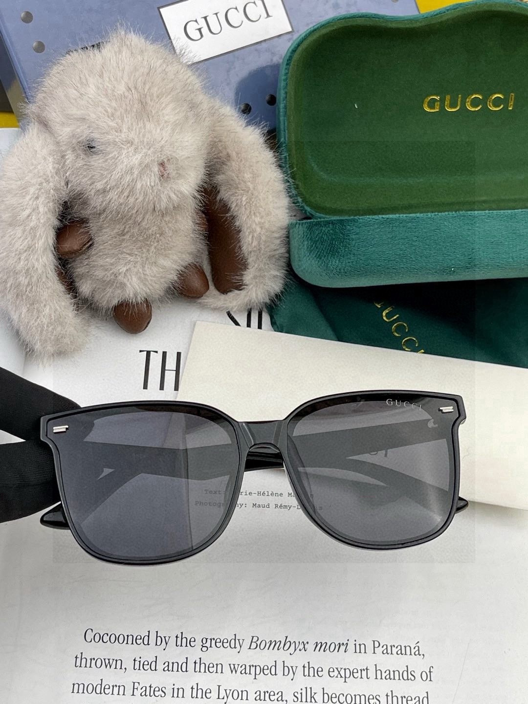 超好看 潮酷【GUCCI】古驰 新款款太阳镜以独特魅力和前卫风格诠释春夏最新眼镜，以方框设计，中梁连体质