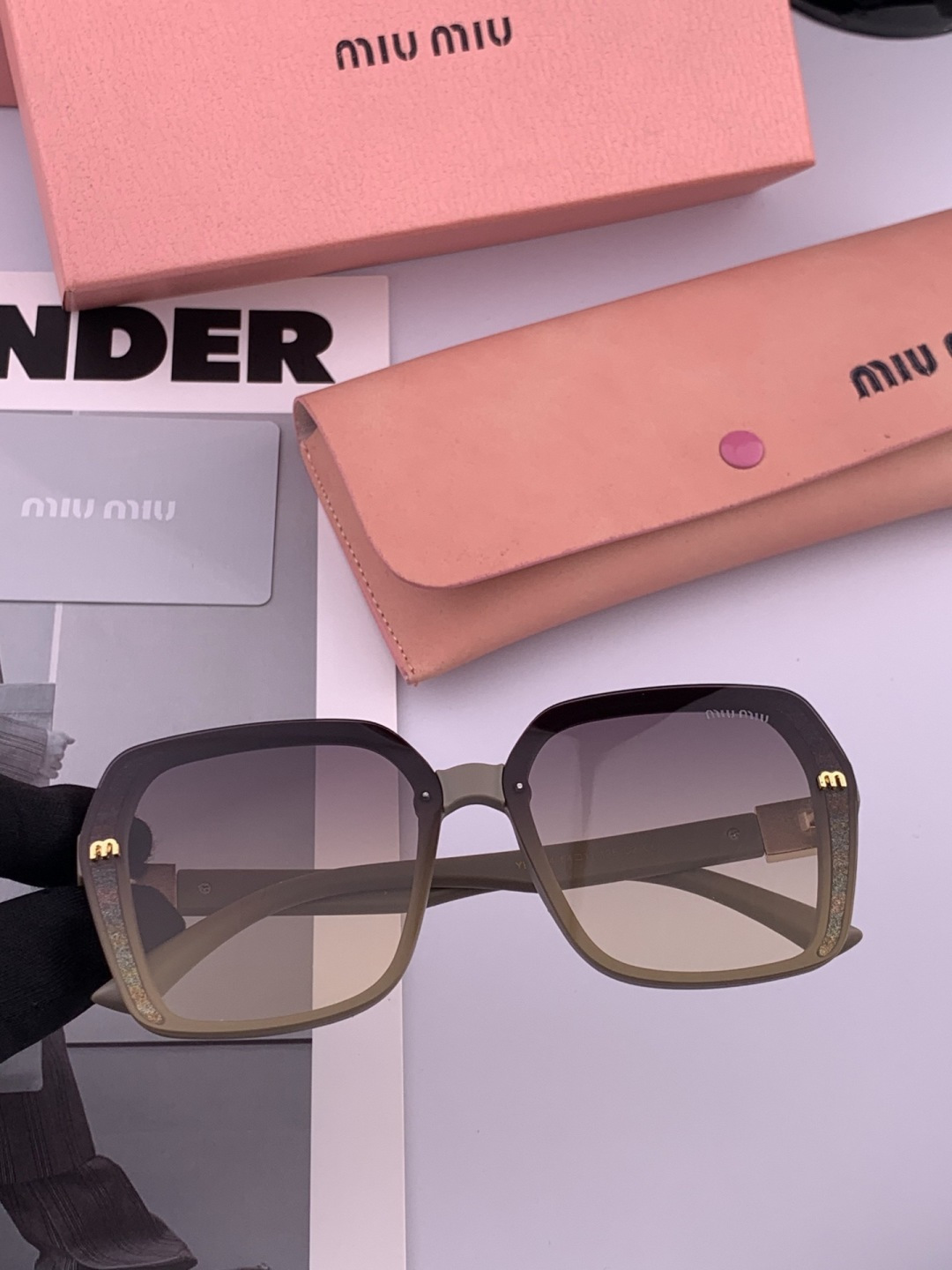 MIUMIU/缪缪🖇🖇开春新款🌟闪耀新款璀璨登台 ❤❤太阳镜潮品 精致个性设计简约时尚 专柜品质值得拥有