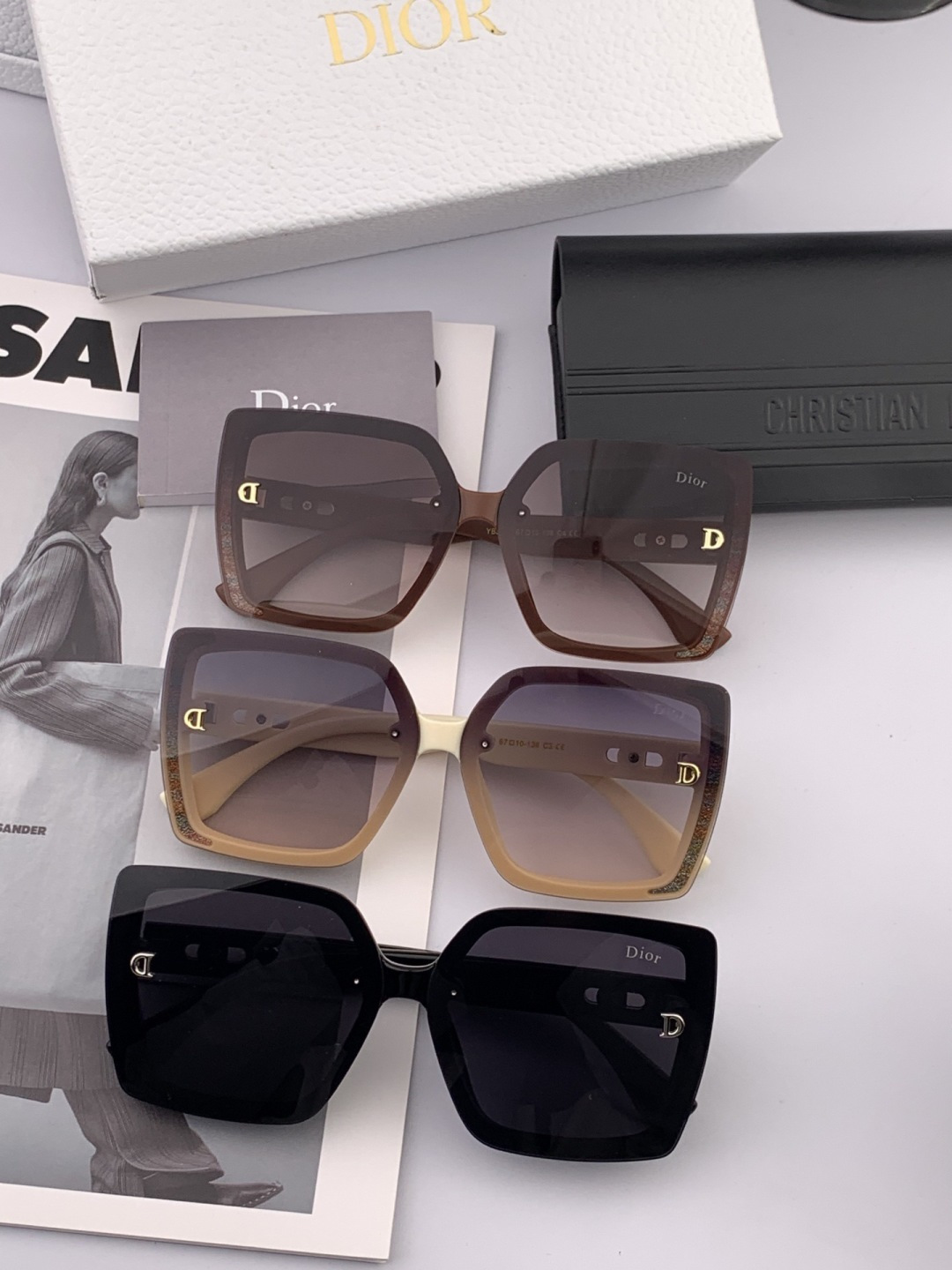 🔺 【DIOR-迪奥】开春新款 潮流爆款 时尚方框太阳镜 高品质 佩戴舒适 网红潮款墨镜 型号：D230