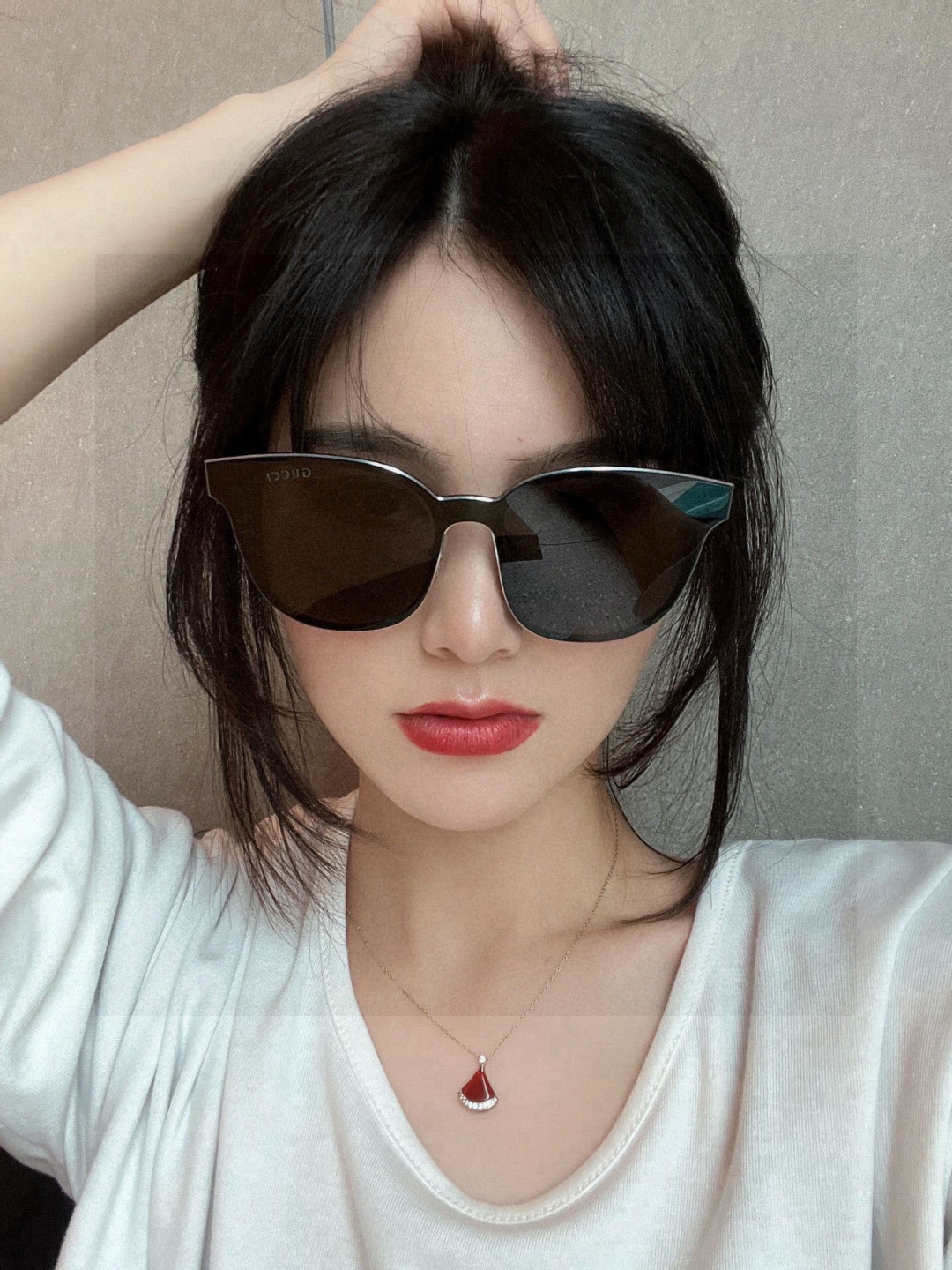 连体镜GUCCI 开春新款一体镜 大框太阳镜男女同款 😎 爆款大框尼龙太阳镜 超逼格超酷 镜腿品牌设计感