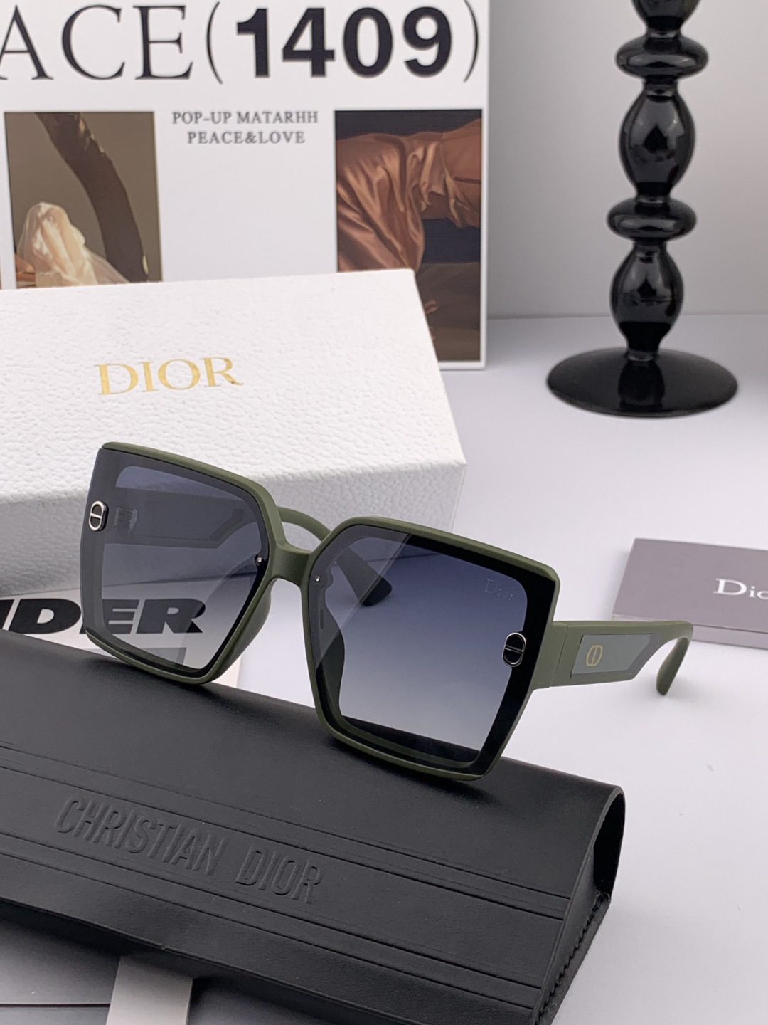 【DIOR-迪奥】开春新款 潮流爆款 时尚方框偏光太阳镜 高品质 佩戴舒适 网红潮款墨镜 型号 CD09
