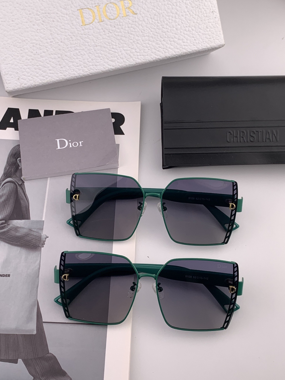 🔺 【DIOR-迪奥】开春新款 潮流爆款 时尚方框偏光太阳镜 高品质 佩戴舒适 网红潮款墨镜 女士高清加