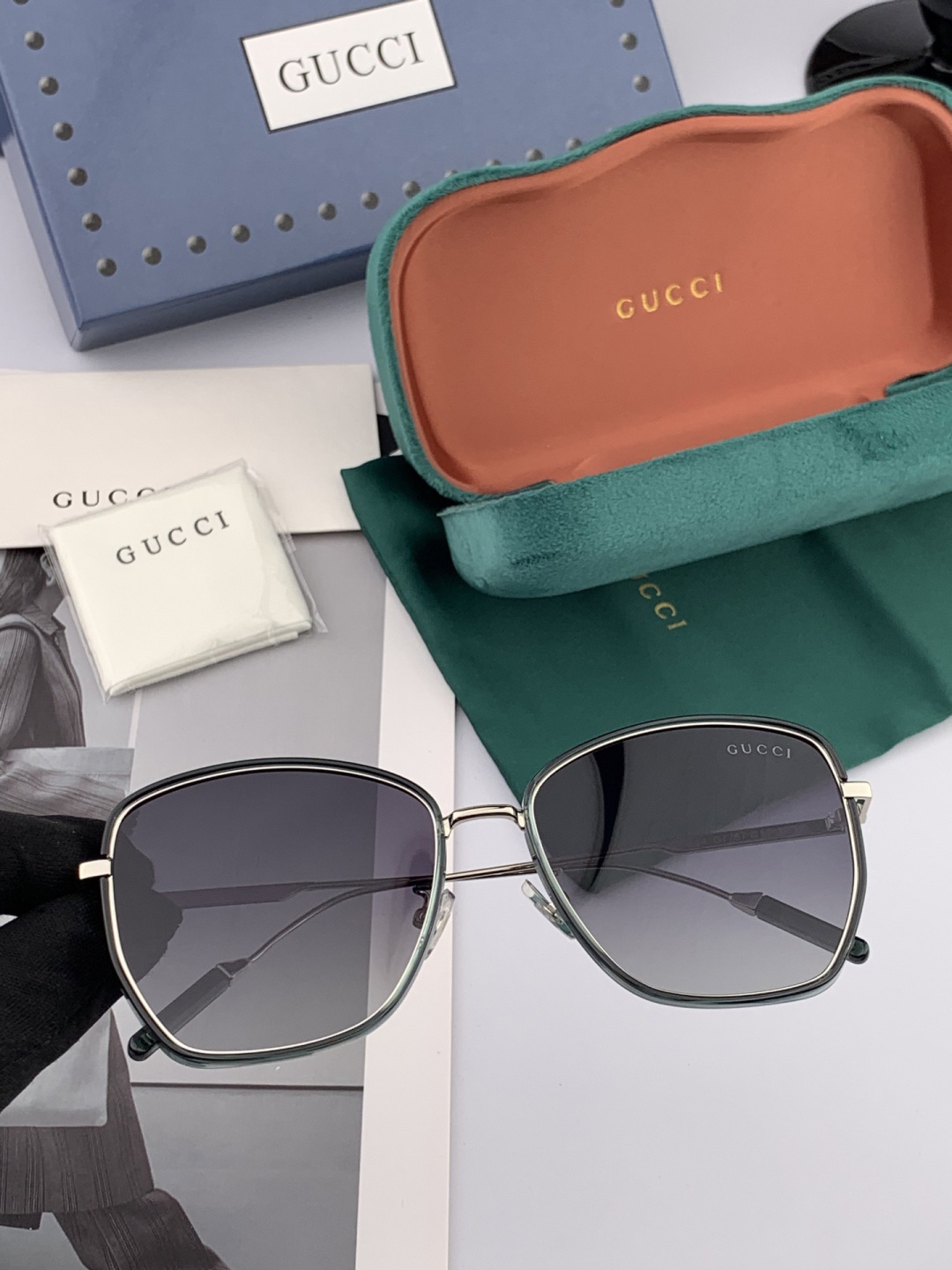 【尼龙偏光系列】GUCCI太阳镜墨圆框设计，不挑脸型，无论搭配大衣还是连衣裙都非常显气质偏光镜片预防紫外