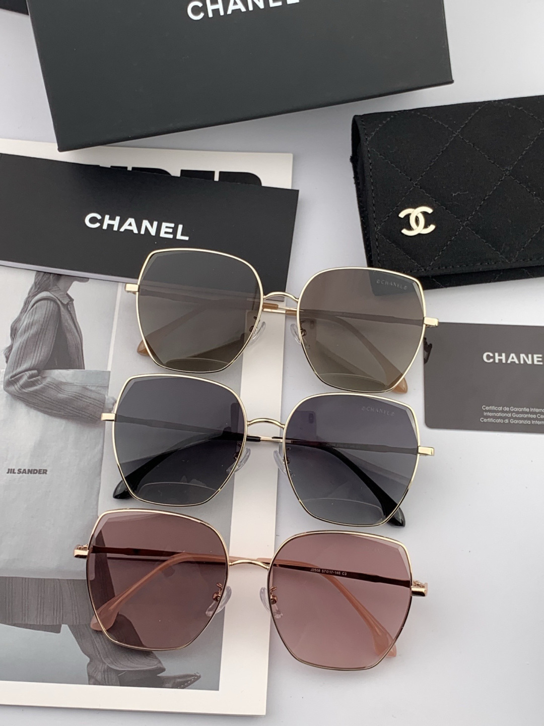 【CHANEL】香奈儿 新款尼龙偏光太眼镜，无框钻石 切边更有质感，大气女人范儿，大脸小脸都好看 ！型号