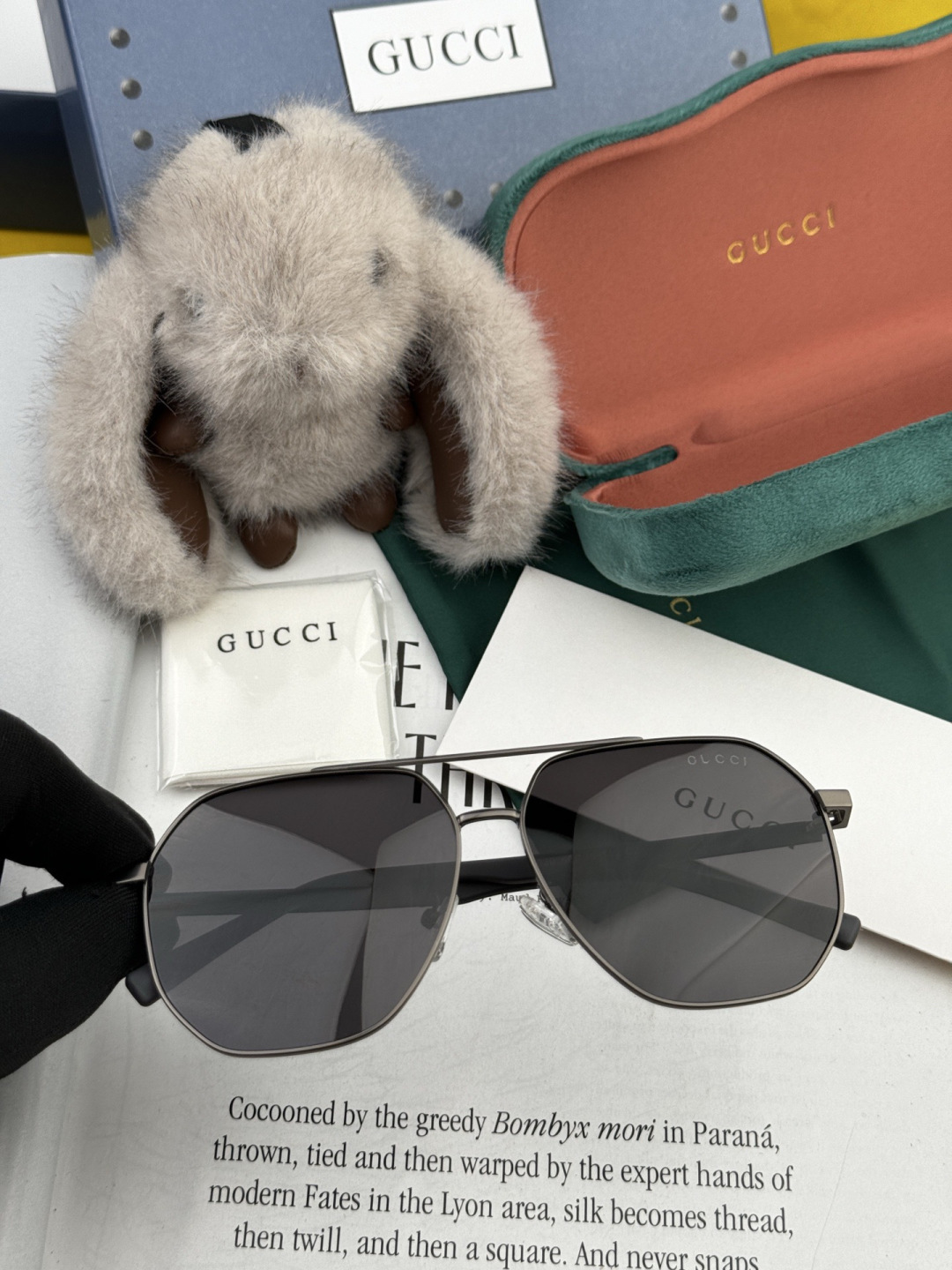 Gucci 🔥 高品质男女款墨镜 👍 进口宝丽来偏光镜片 🔥蛤蟆镜 开车钓鱼都可 🔥百搭显瘦墨镜韩版男士