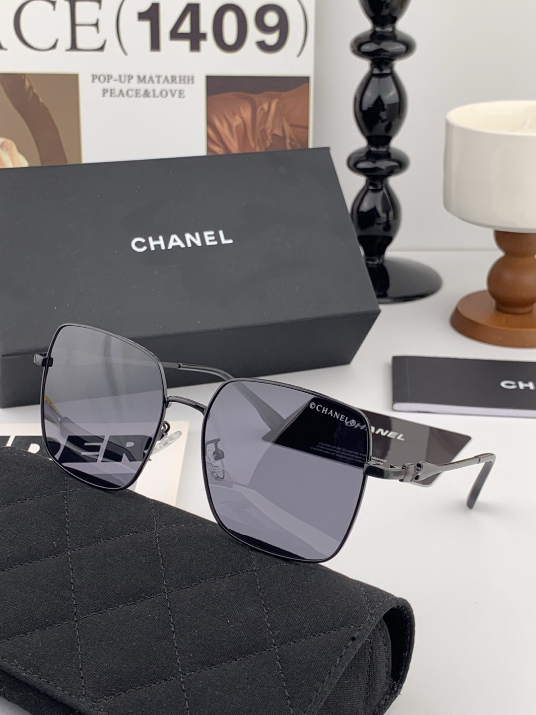 新品CHANEL 香奈儿太阳镜以独特魅力和前卫风格诠释春夏最新眼镜，质感超好佩带舒适 型号：CH2581