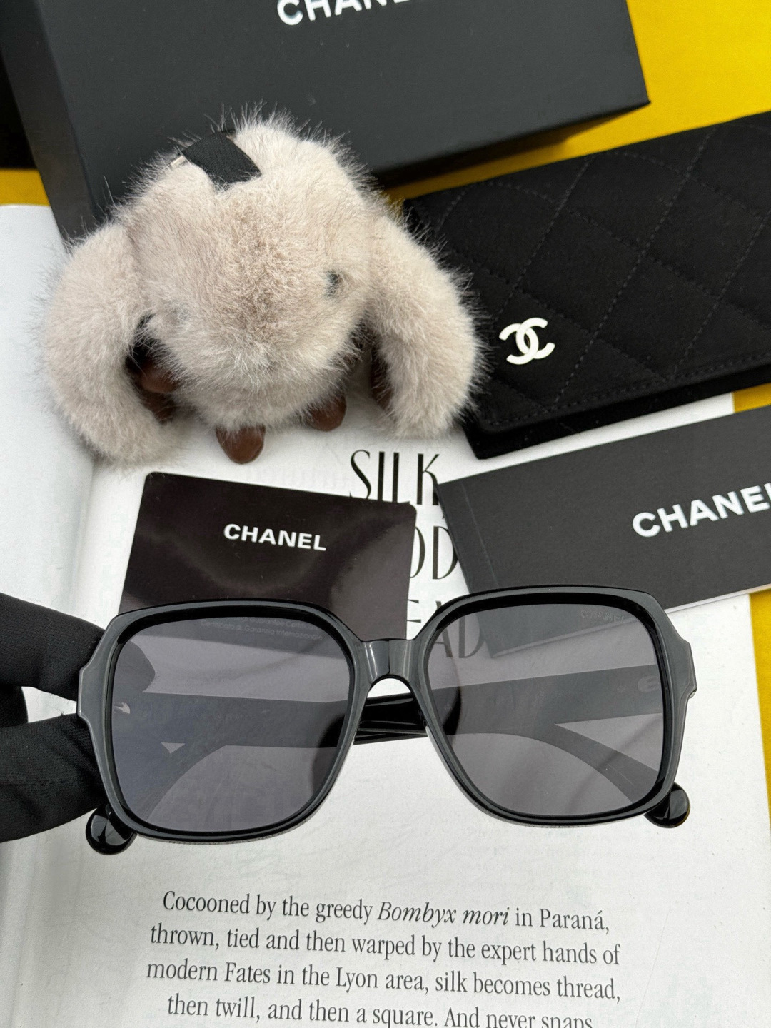 【CHANEL】香奈儿 新款潮流爆款 时尚方框太阳镜 佩戴舒适 网红潮款墨镜 女士高清加厚偏光太阳镜🕶️