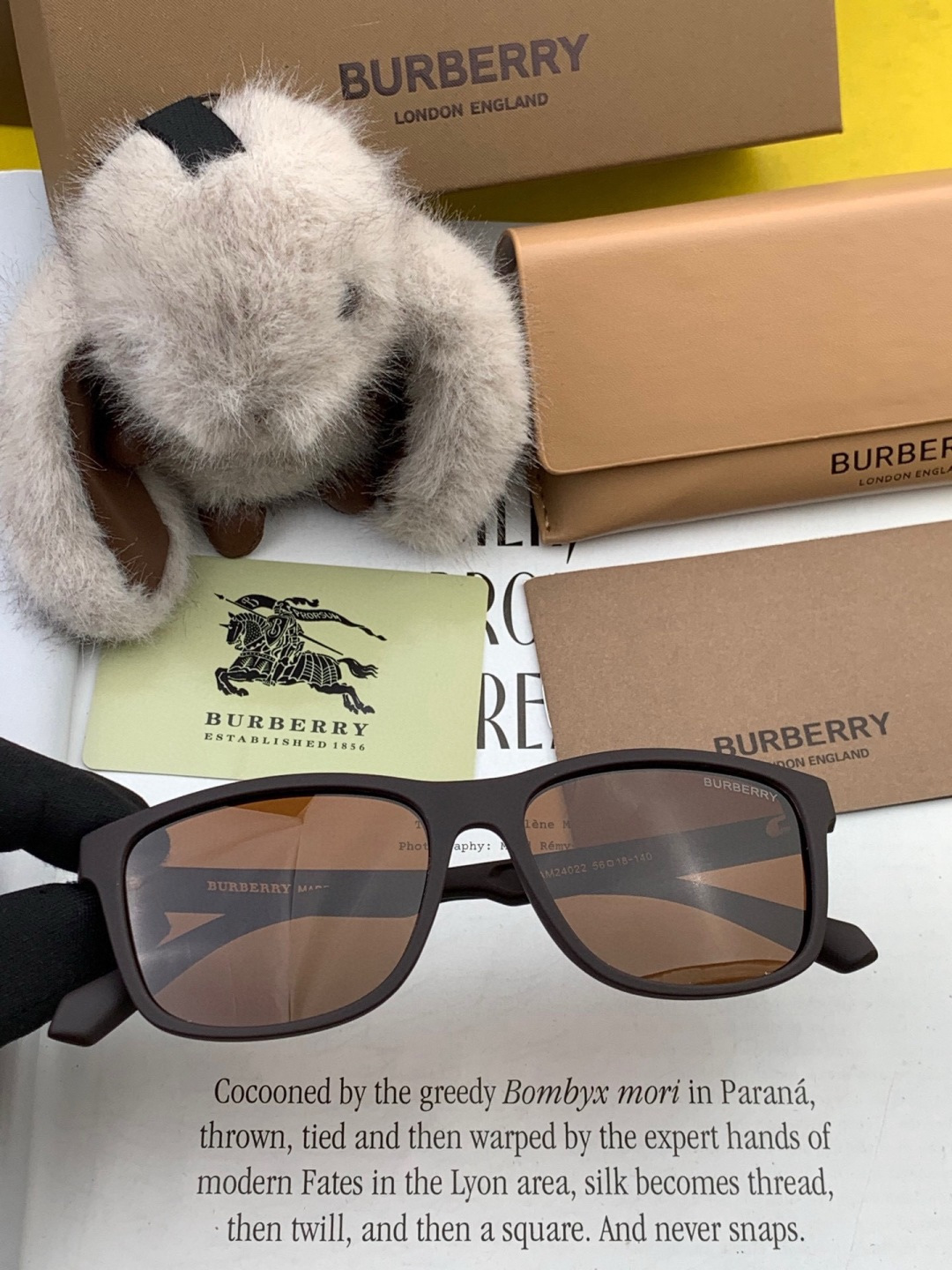 【偏光系列太阳镜】🎈原版出货 巴宝莉网红超爆款💙经典奢华全球风[强][酷][亲亲] 时尚方框太阳镜[得意