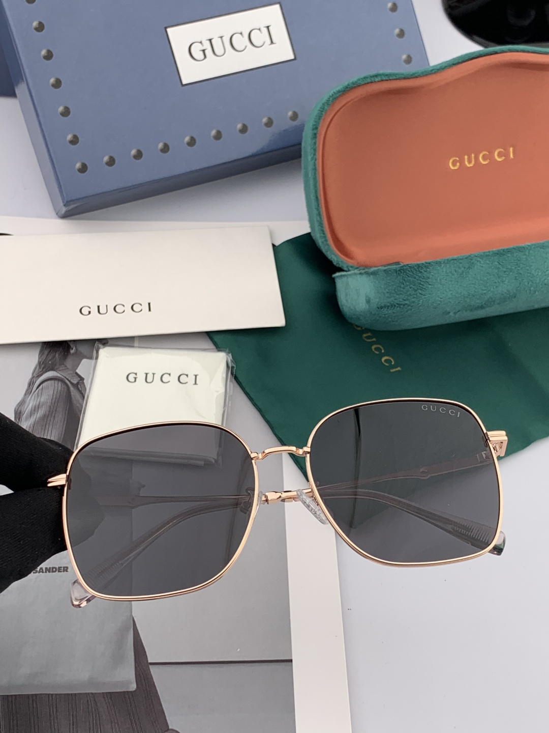 【尼龙偏光系列】GUCCI太阳镜墨圆框设计，不挑脸型，无论搭配大衣还是连衣裙都非常显气质尼龙偏光镜片预防
