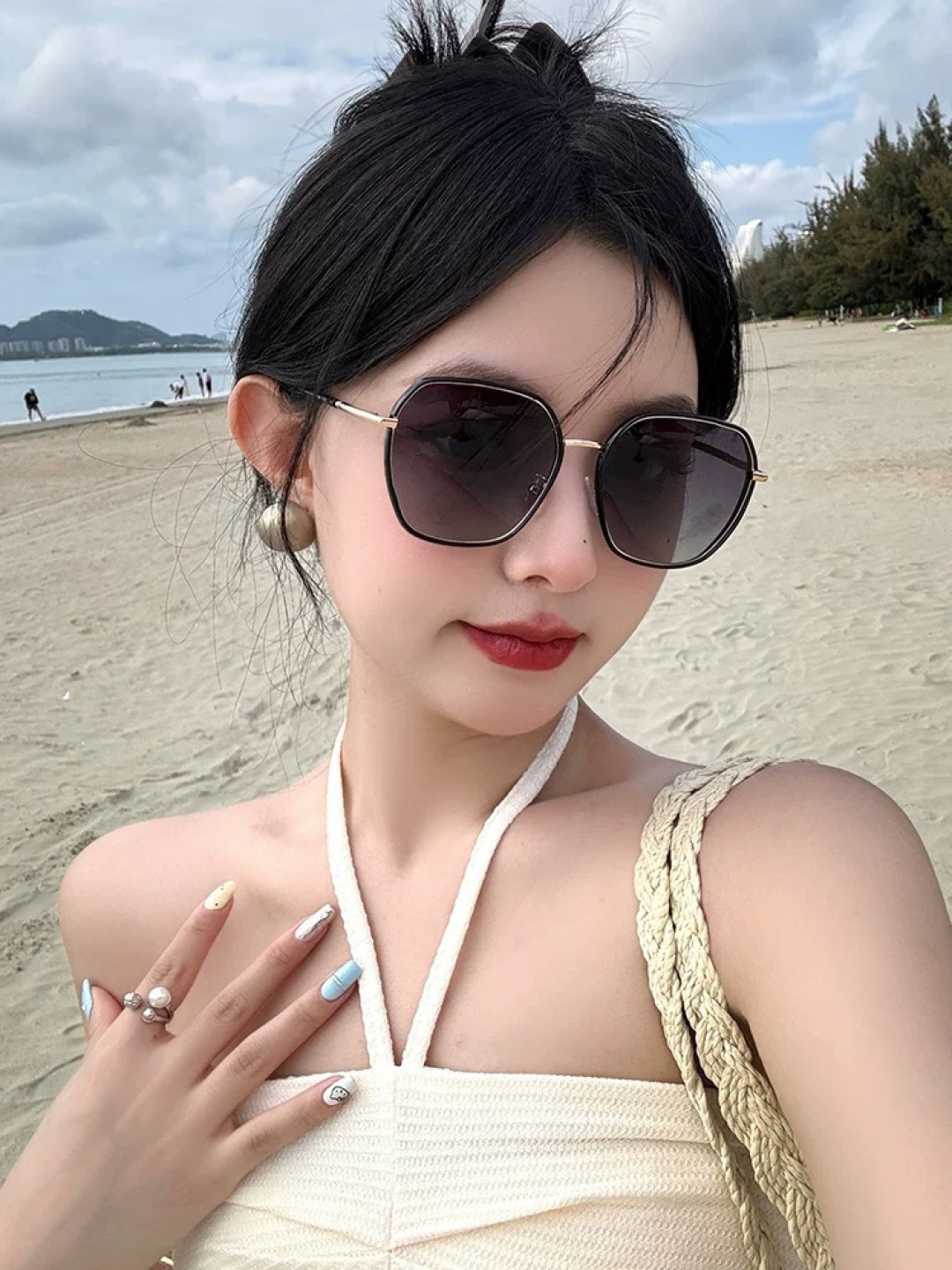 GUCCI 开春新款太阳镜 各路网红纷纷带起气场满分‼️ 俏皮甜美.上脸效果更佳.金属质感超好 型号：G