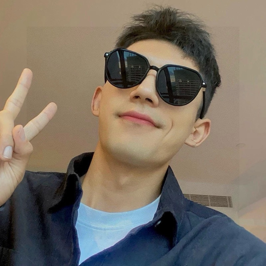 超好看 潮酷【GUCCI】古驰 新款款太阳镜以独特魅力和前卫风格诠释春夏最新眼镜，以方框设计，中梁连体质