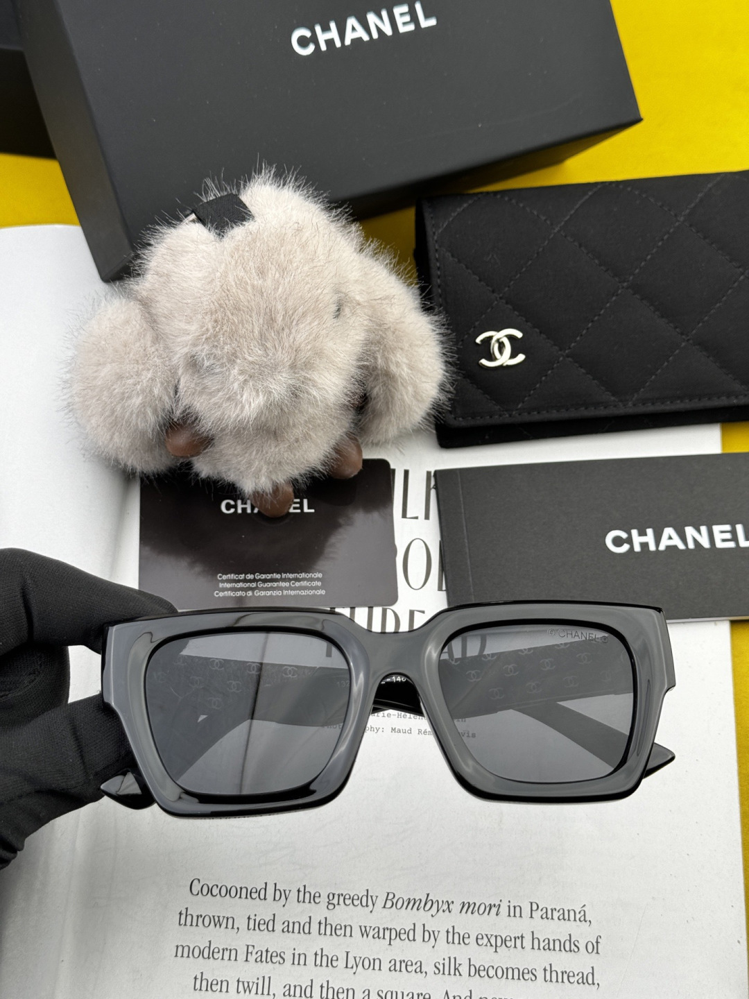 Chanel大框太阳镜墨镜 经典的方框设计，不挑脸型，无论搭配大衣还是连衣裙都非常显气质偏光镜片预防紫外