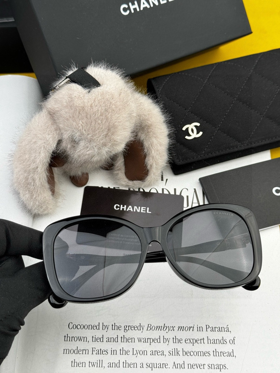 【CHANEL】香奈儿 新款潮流爆款 时尚方框太阳镜 佩戴舒适 网红潮款墨镜 女士高清加厚偏光太阳镜🕶️