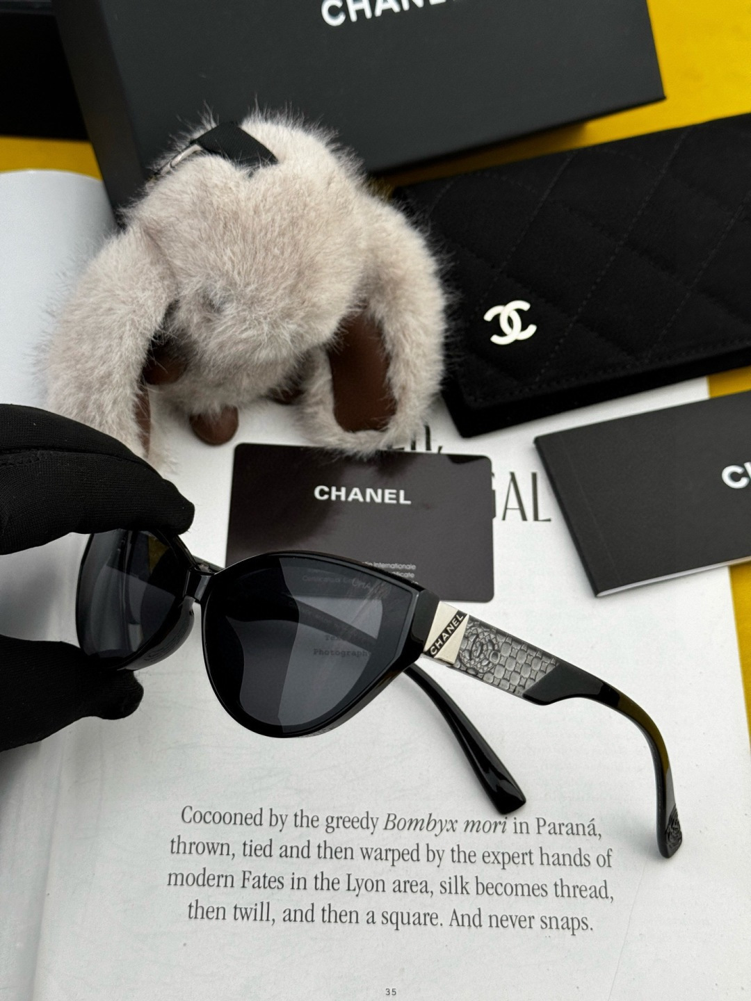 Chanel小框太阳镜墨镜 经典的方框设计，不挑脸型，无论搭配大衣还是连衣裙都非常显气质偏光镜片预防紫外