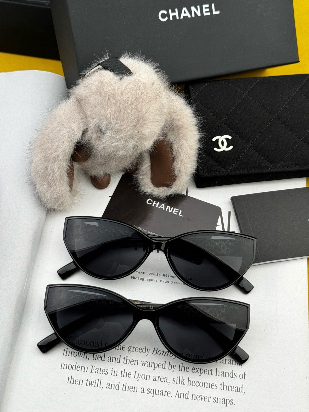 Chanel小框太阳镜墨镜 经典的方框设计，不挑脸型，无论搭配大衣还是连衣裙都非常显气质偏光镜片预防紫外