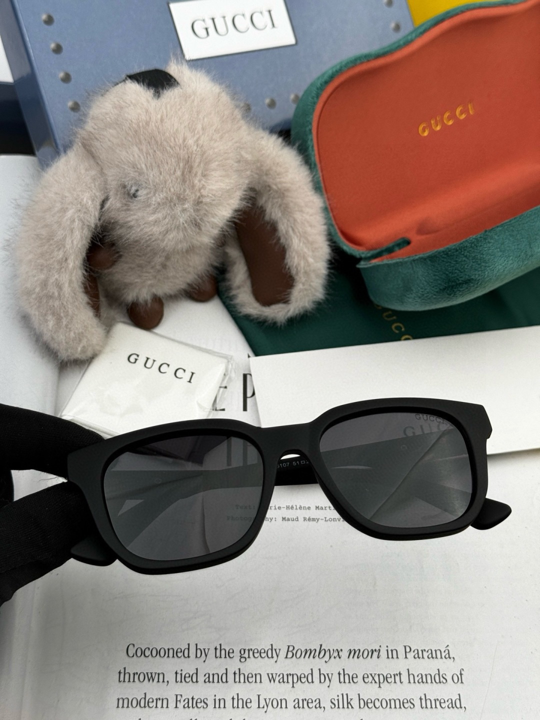 超好看 潮酷【GUCCI】古驰 新款款太阳镜以独特魅力和前卫风格诠释春夏最新眼镜，以方框设计，中梁连体质