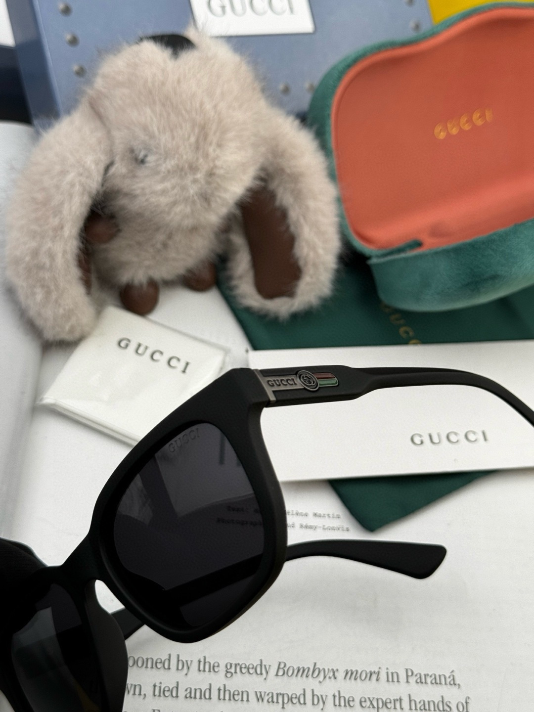 超好看 潮酷【GUCCI】古驰 新款款太阳镜以独特魅力和前卫风格诠释春夏最新眼镜，以方框设计，中梁连体质