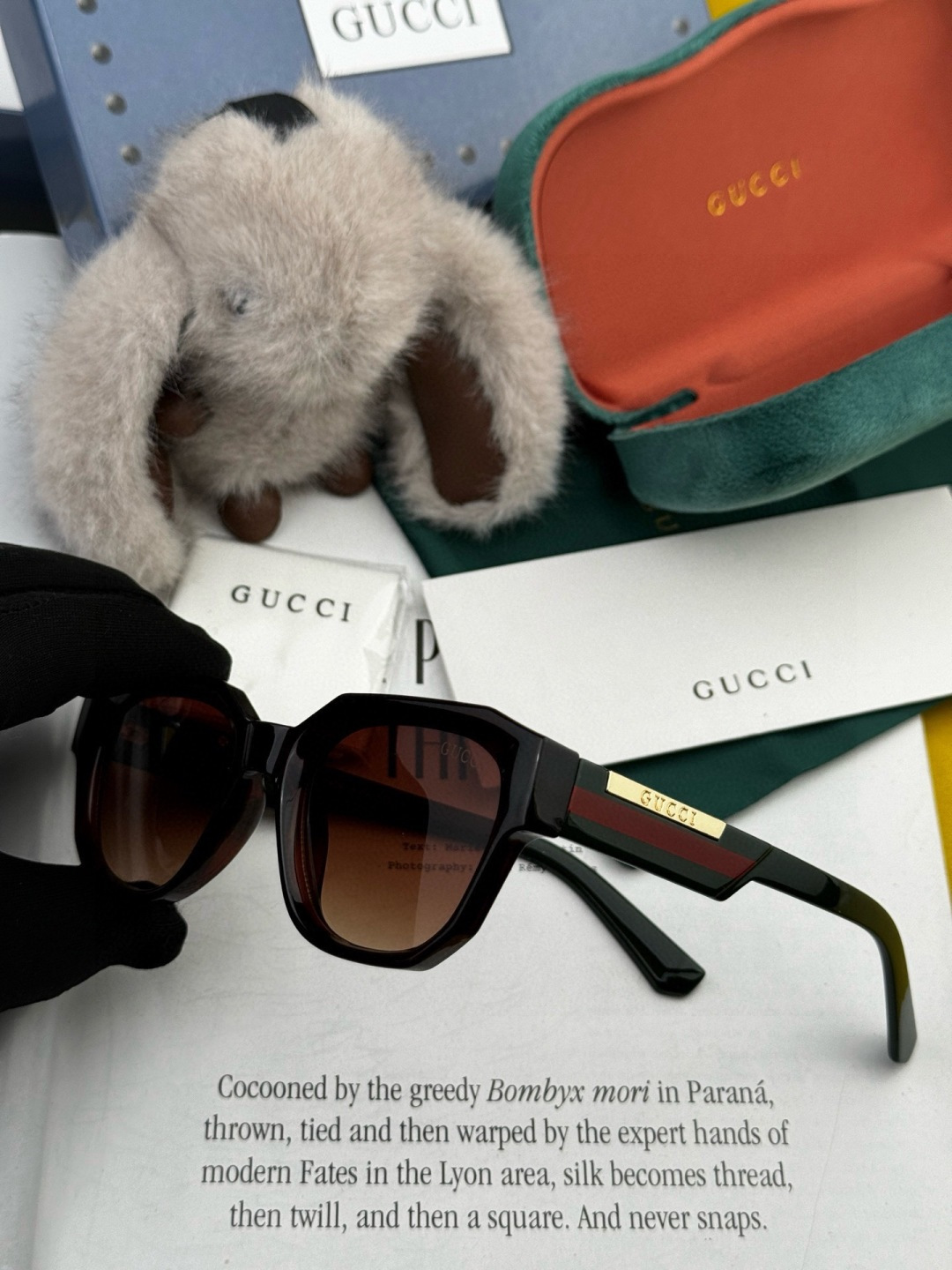 🔺 【GUCCI】开春新款 潮流爆款 时尚方框太阳镜 高品质 佩戴舒适 网红潮款墨镜 型号：G0232